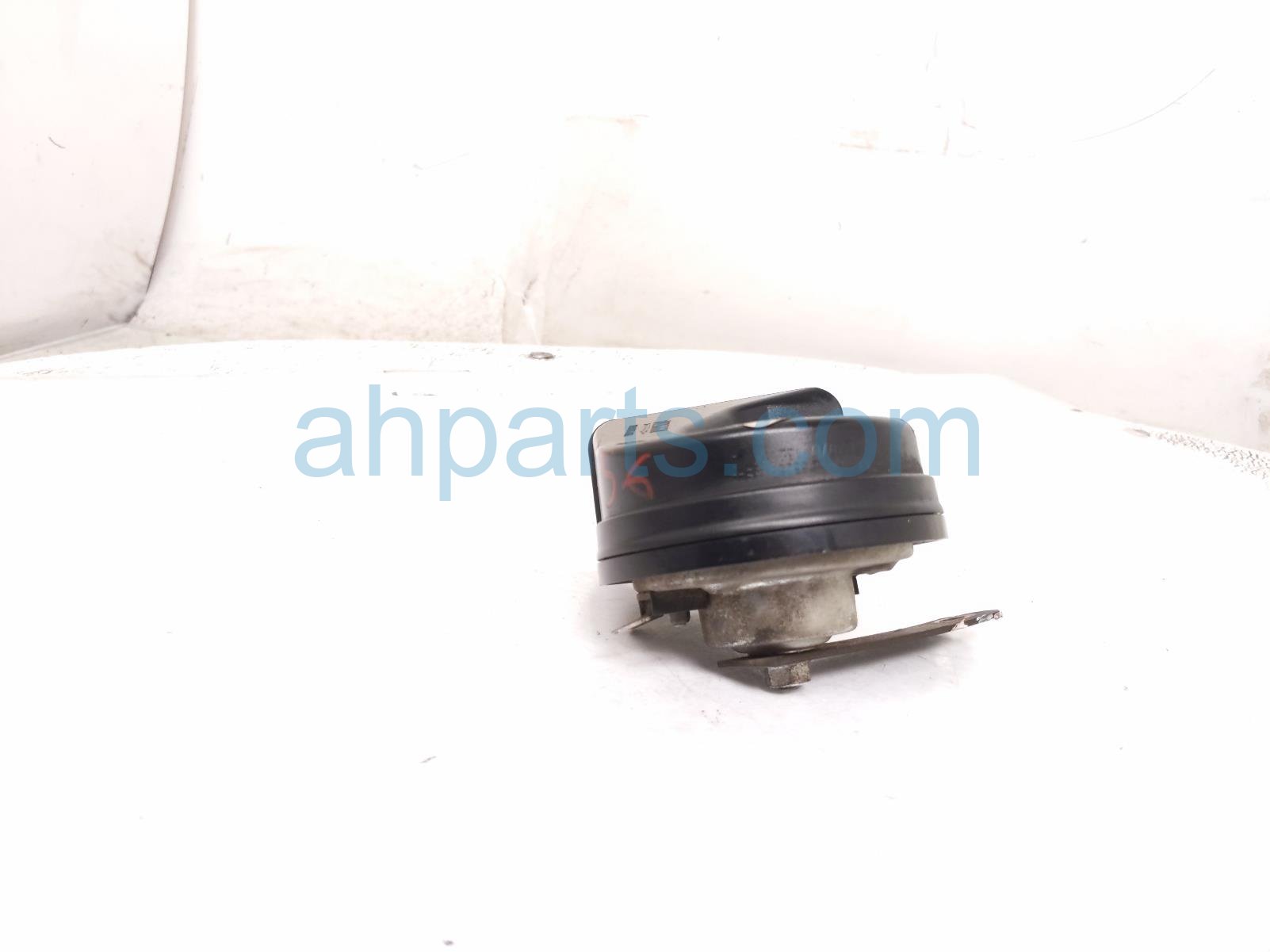 2017 Jeep Wrangler Low Note Horn 68268568AA Replacement 2017 Jeep Wrangler Low Note Horn 68268568AA Replacement thumbnail