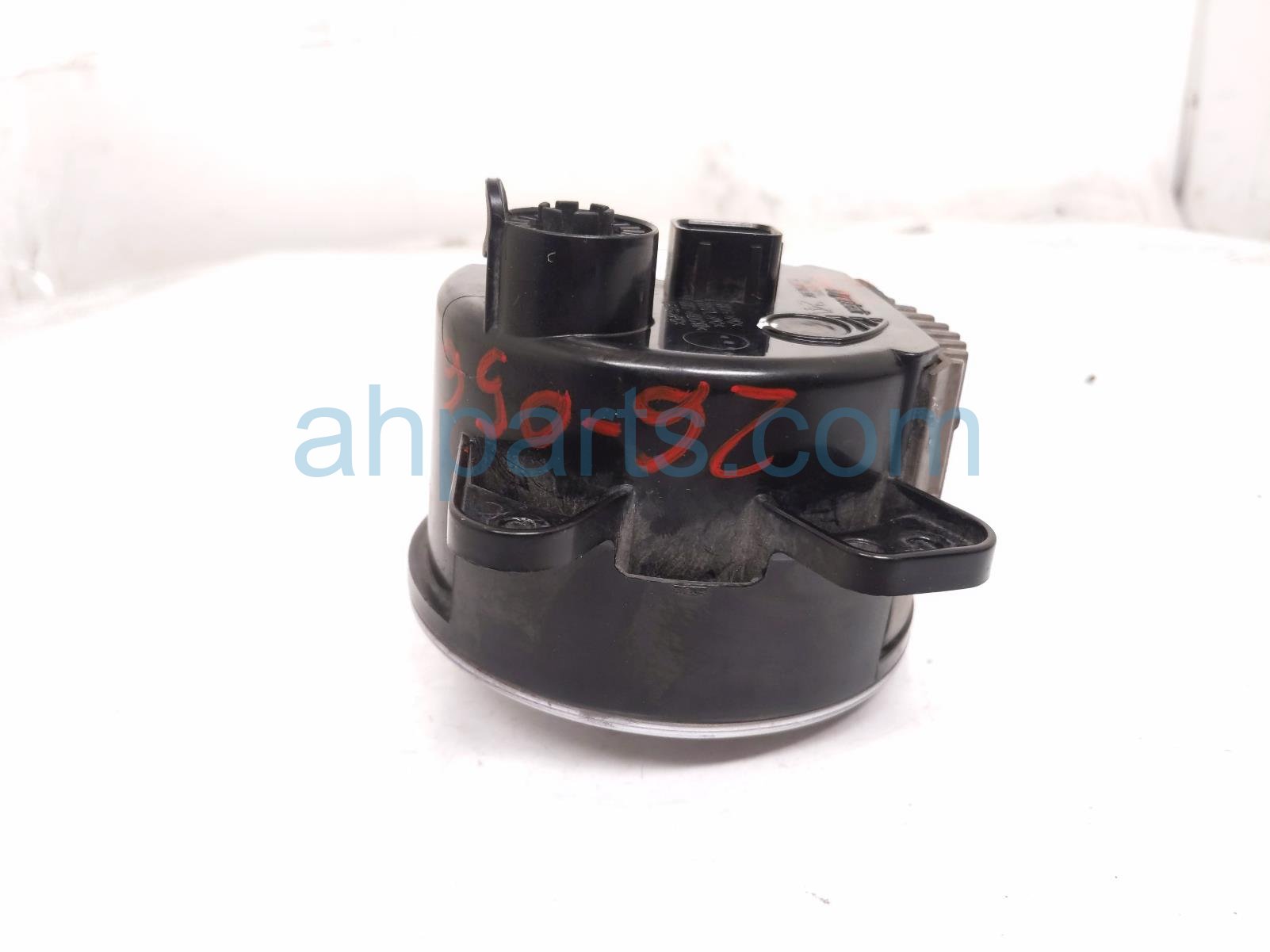 2017 Jeep Wrangler Passenger Side Led Fog Lamp / Light 68503994AA Replacement 2017 Jeep Wrangler Passenger Side Led Fog Lamp / Light 68503994AA Replacement thumbnail