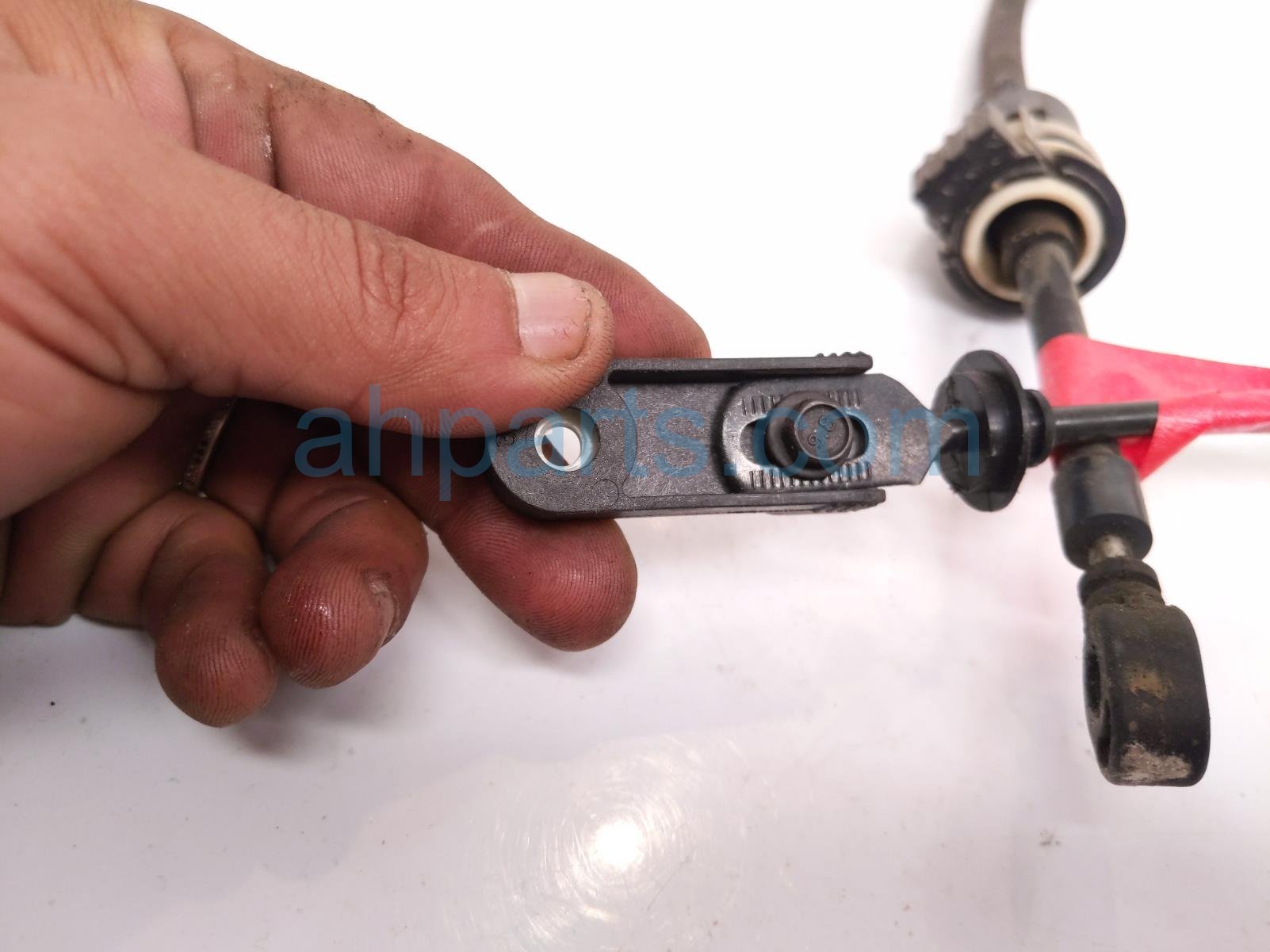 2017 Jeep Wrangler A/t Shifter Gear Change Cable Wire 68067439AE Replacement 2017 Jeep Wrangler A/t Shifter Gear Change Cable Wire 68067439AE Replacement thumbnail