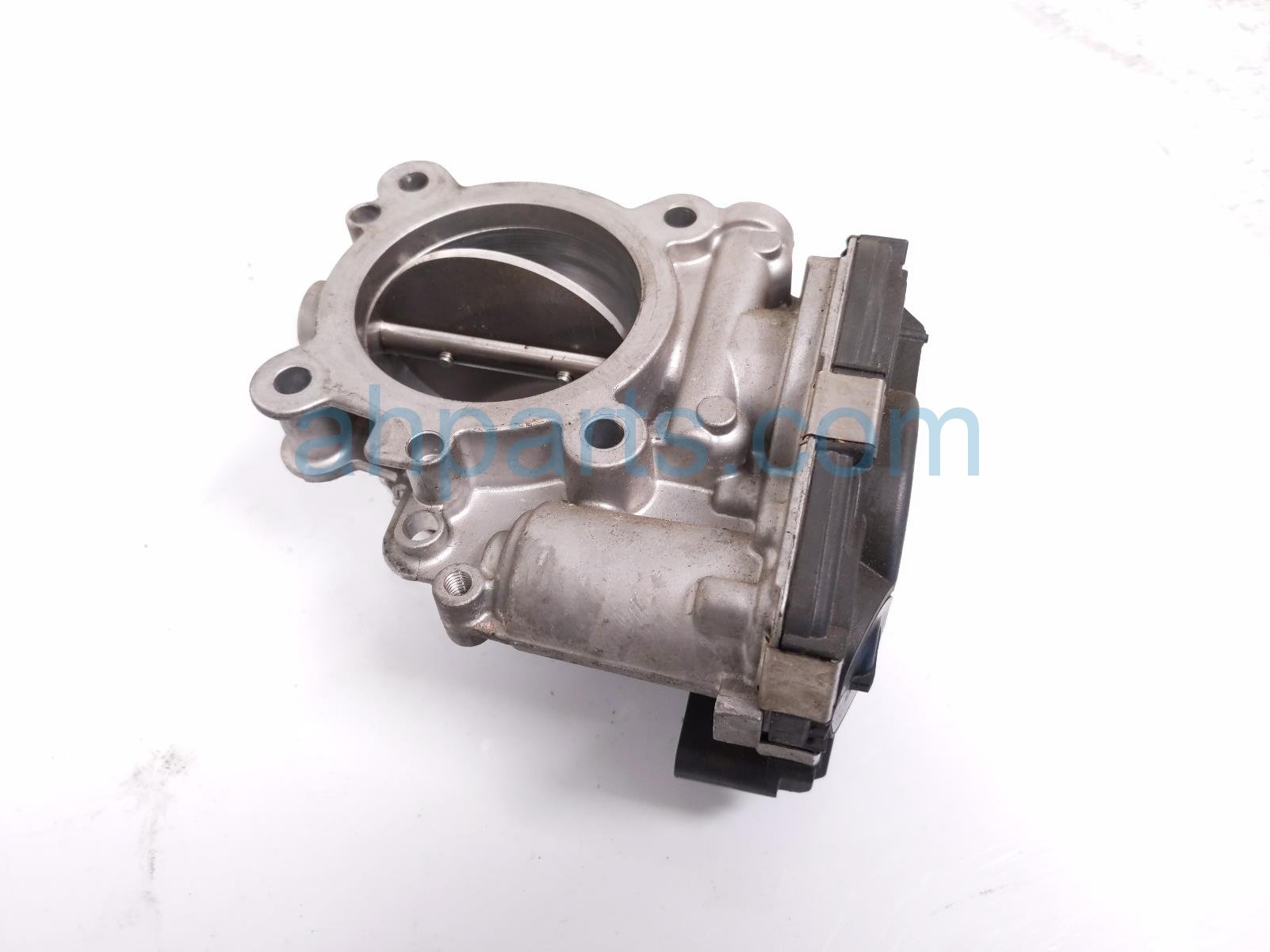 2020 Land Rover Range Rover Sport Throttle Body Turbo By pass Valve J6P3 9B289 AA Replacement 2020 Land Rover Range Rover Sport Throttle Body Turbo By pass Valve J6P3 9B289 AA Replacement thumbnail