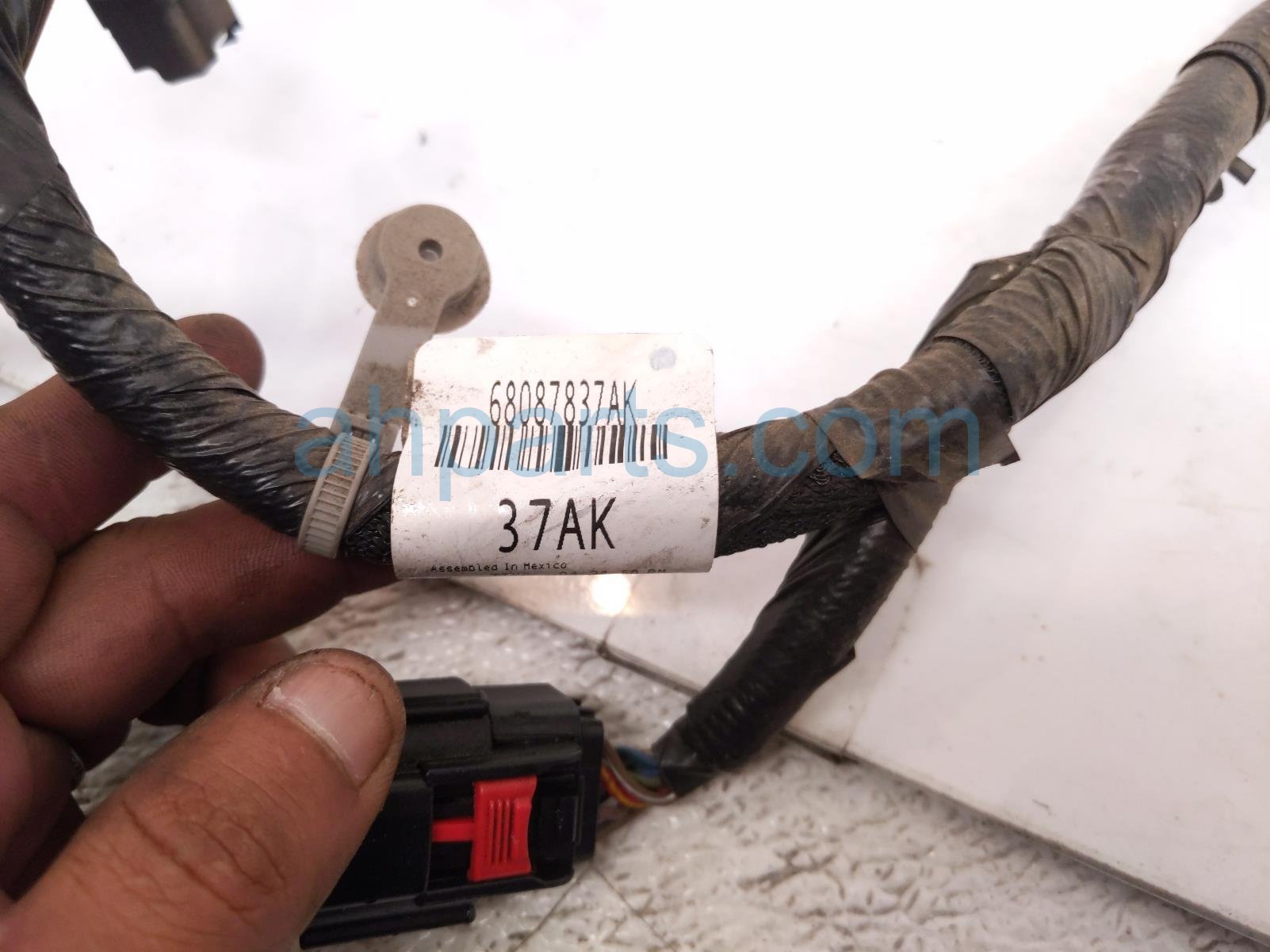 2017 Jeep Wrangler Fuel Injector Wiring Harness 68087837AK Replacement 2017 Jeep Wrangler Fuel Injector Wiring Harness 68087837AK Replacement thumbnail