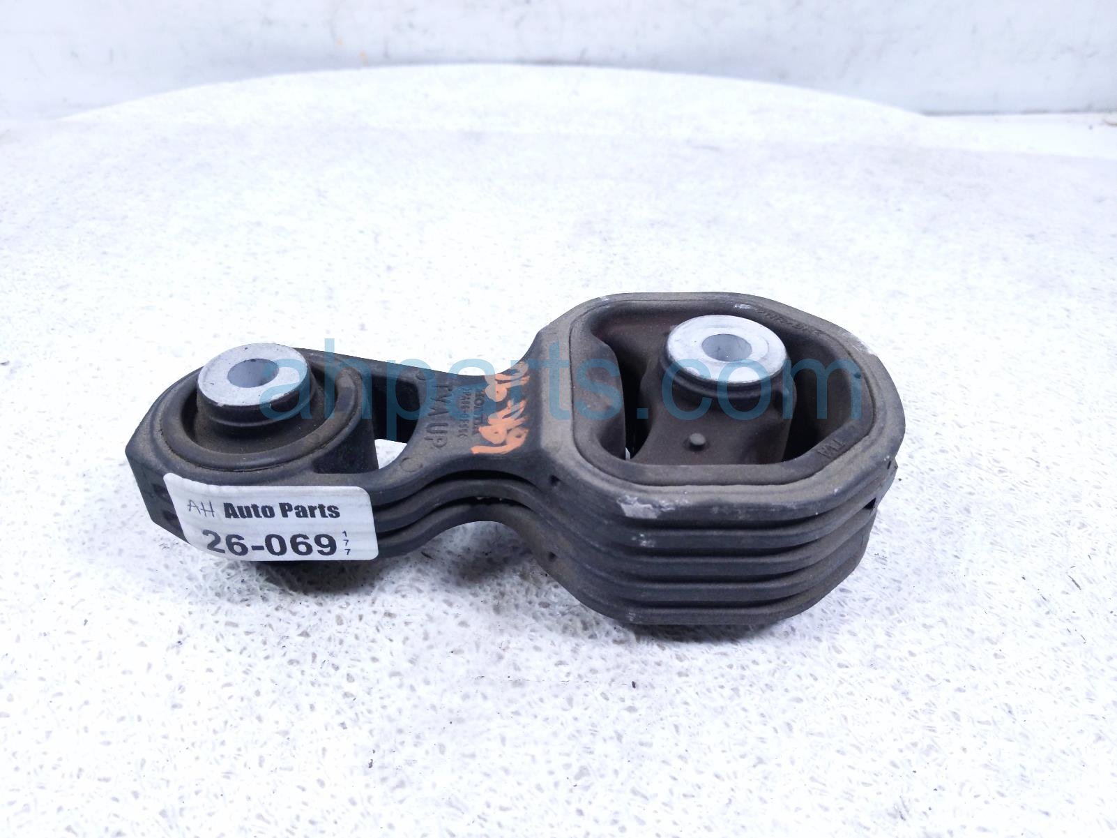 Honda 1.5L ENGINE MOUNT UPPER TORQUE ROD