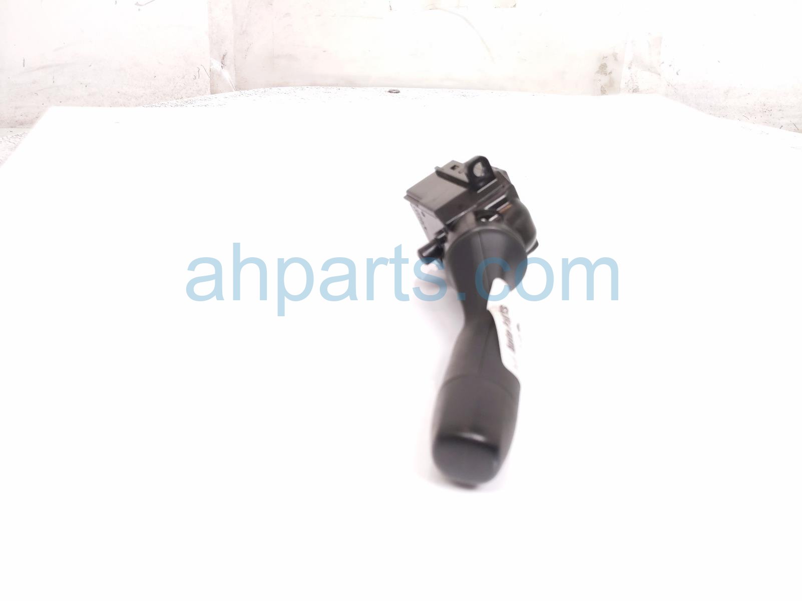 Toyota HEADLAMP / SIGNAL COLUMN SWITCH
