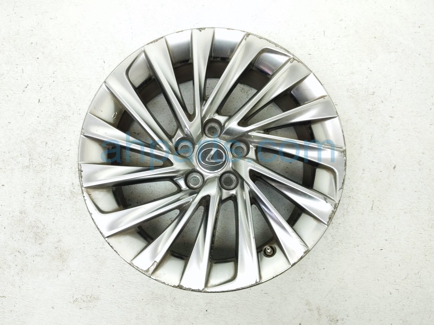 $250 Lexus FR/LH WHEEL / RIM - CURB RASH