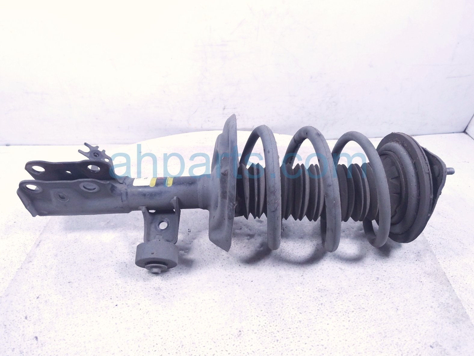 Lexus FR/LH STRUT ABSORBER + SPRING