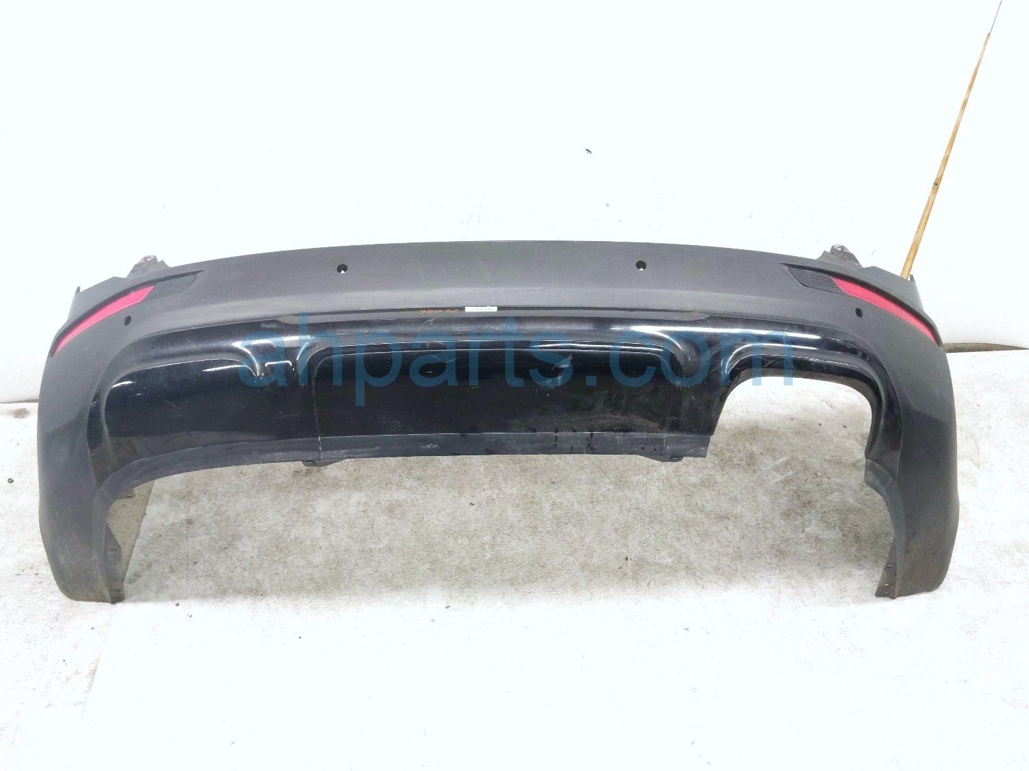 Kia REAR BUMPER COVER - GREY*