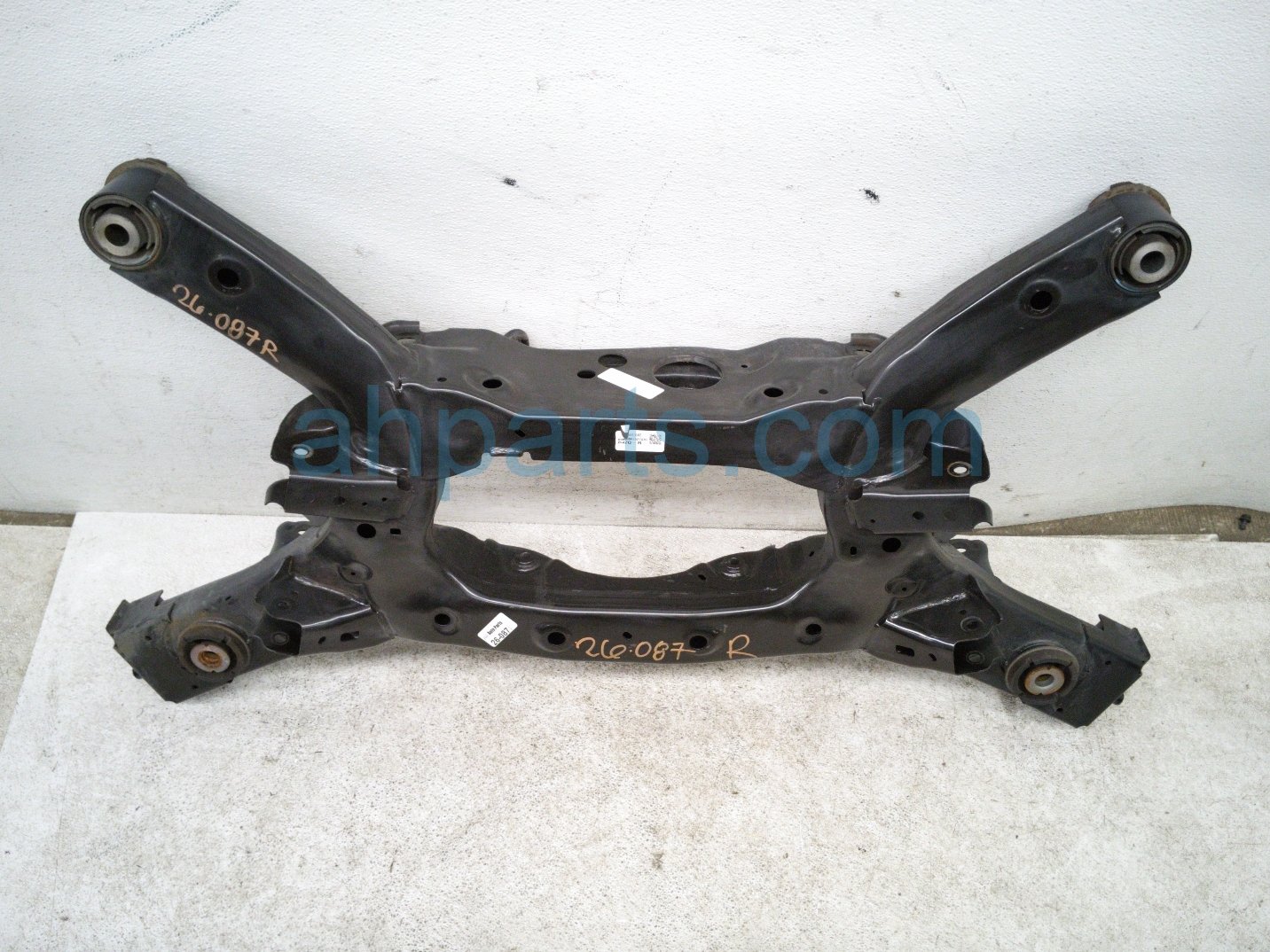 Nissan REAR SUB FRAME / CRADLE