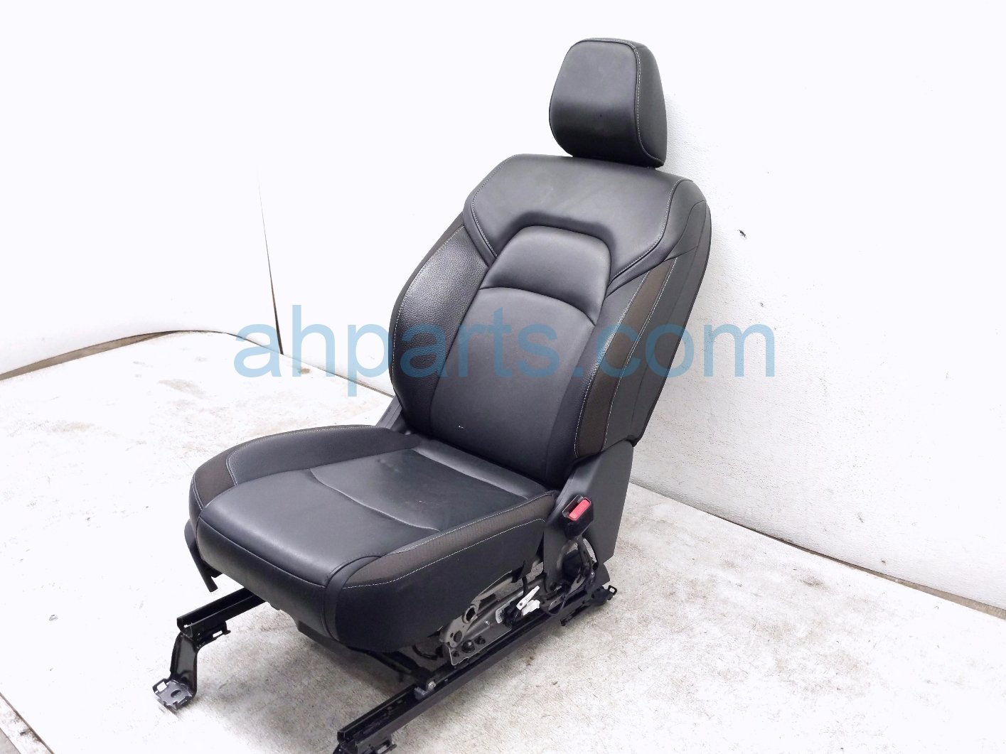2023 Nissan Pathfinder Front Passenger Seat Black W/ Airbag 87620 6TB0A Replacement 2023 Nissan Pathfinder Front Passenger Seat Black W/ Airbag 87620 6TB0A Replacement thumbnail