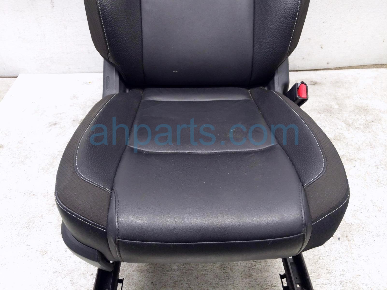 2023 Nissan Pathfinder Front Passenger Seat Black W/ Airbag 87620 6TB0A Replacement 2023 Nissan Pathfinder Front Passenger Seat Black W/ Airbag 87620 6TB0A Replacement thumbnail