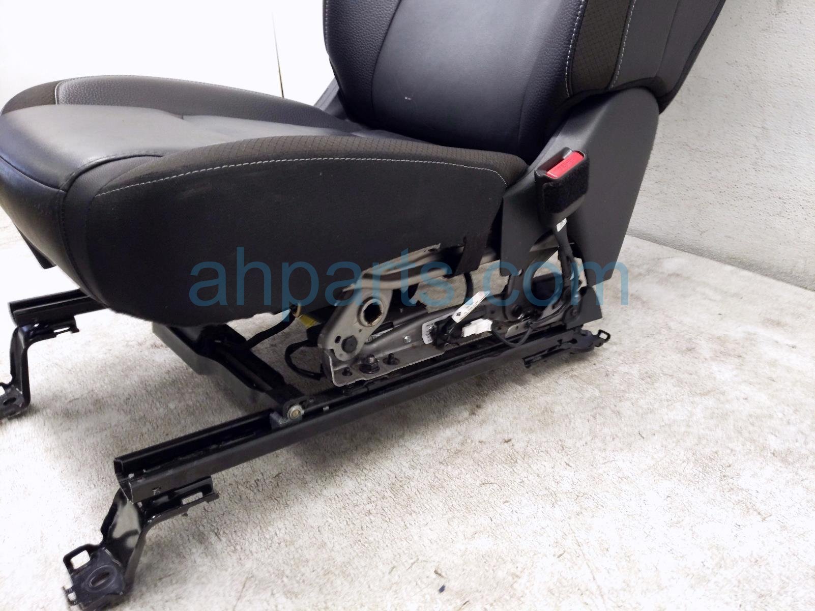 2023 Nissan Pathfinder Front Passenger Seat Black W/ Airbag 87620 6TB0A Replacement 2023 Nissan Pathfinder Front Passenger Seat Black W/ Airbag 87620 6TB0A Replacement thumbnail