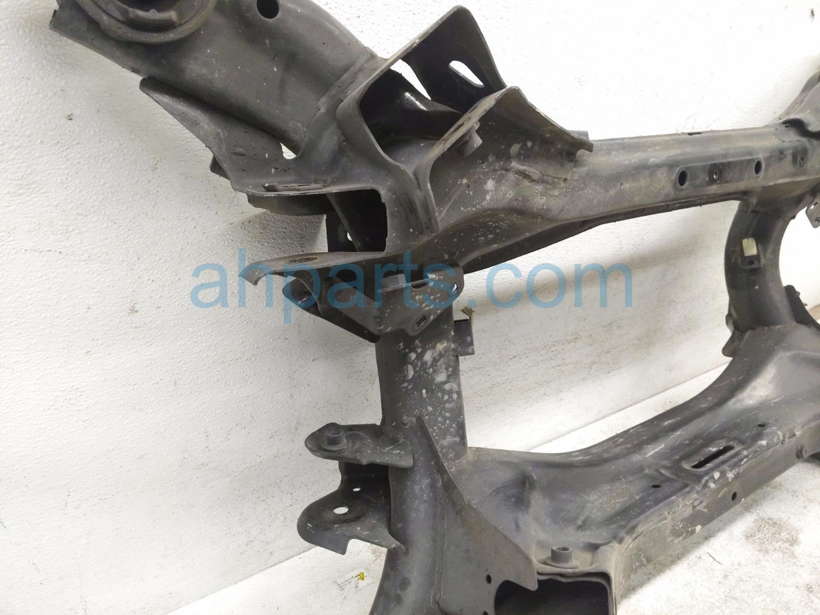 2015 Acura TLX Crossmember Rear Sub Frame / Cradle 50300 TZ3 A11 Replacement 2015 Acura TLX Crossmember Rear Sub Frame / Cradle 50300 TZ3 A11 Replacement thumbnail