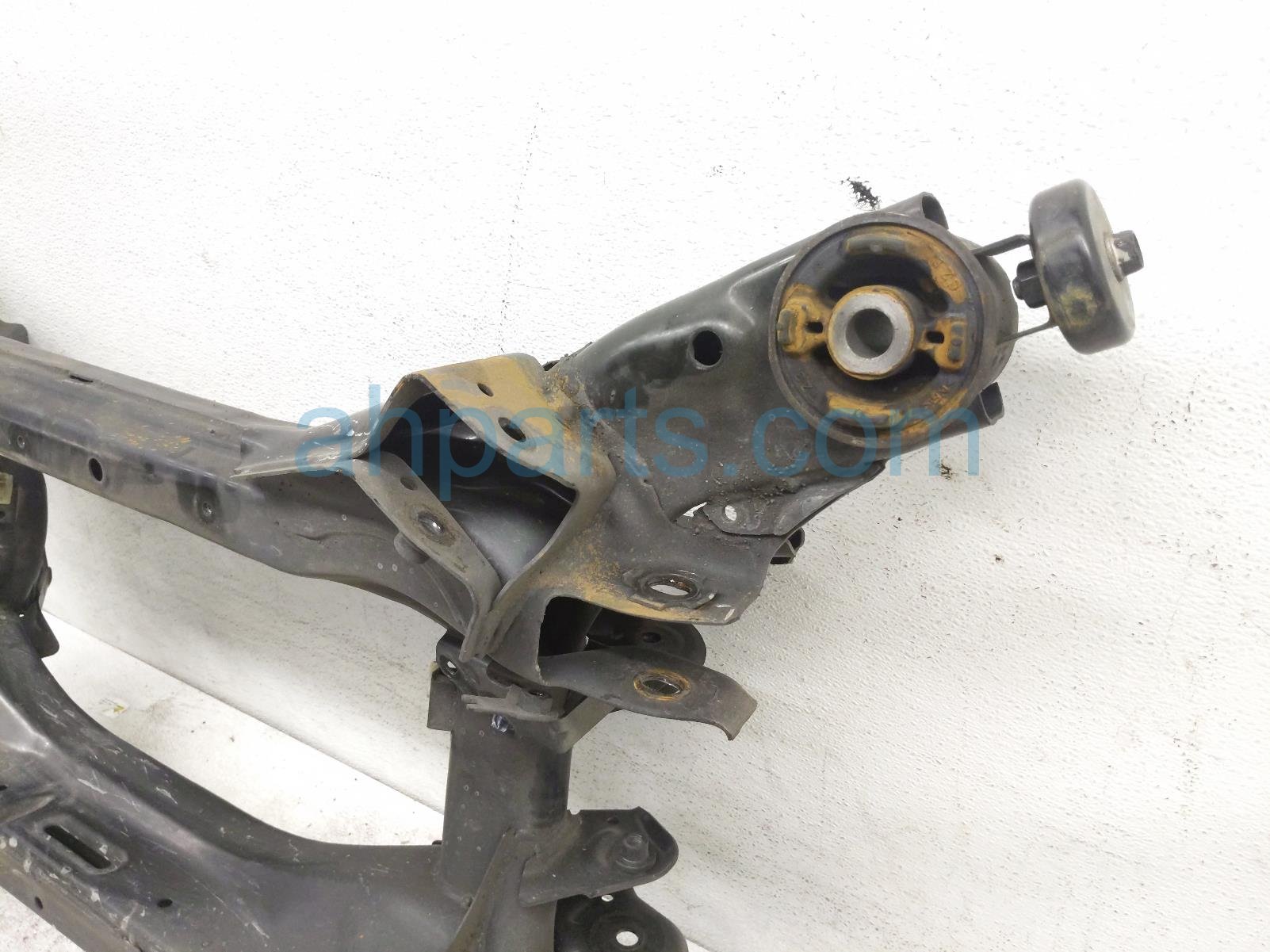 2015 Acura TLX Crossmember Rear Sub Frame / Cradle 50300 TZ3 A11 Replacement 2015 Acura TLX Crossmember Rear Sub Frame / Cradle 50300 TZ3 A11 Replacement thumbnail