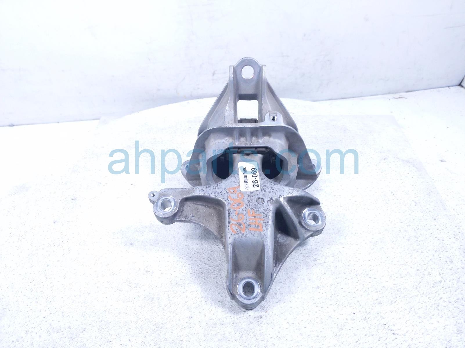 Honda LH TRANSMISSION MOUNT - LX 1.5L AT