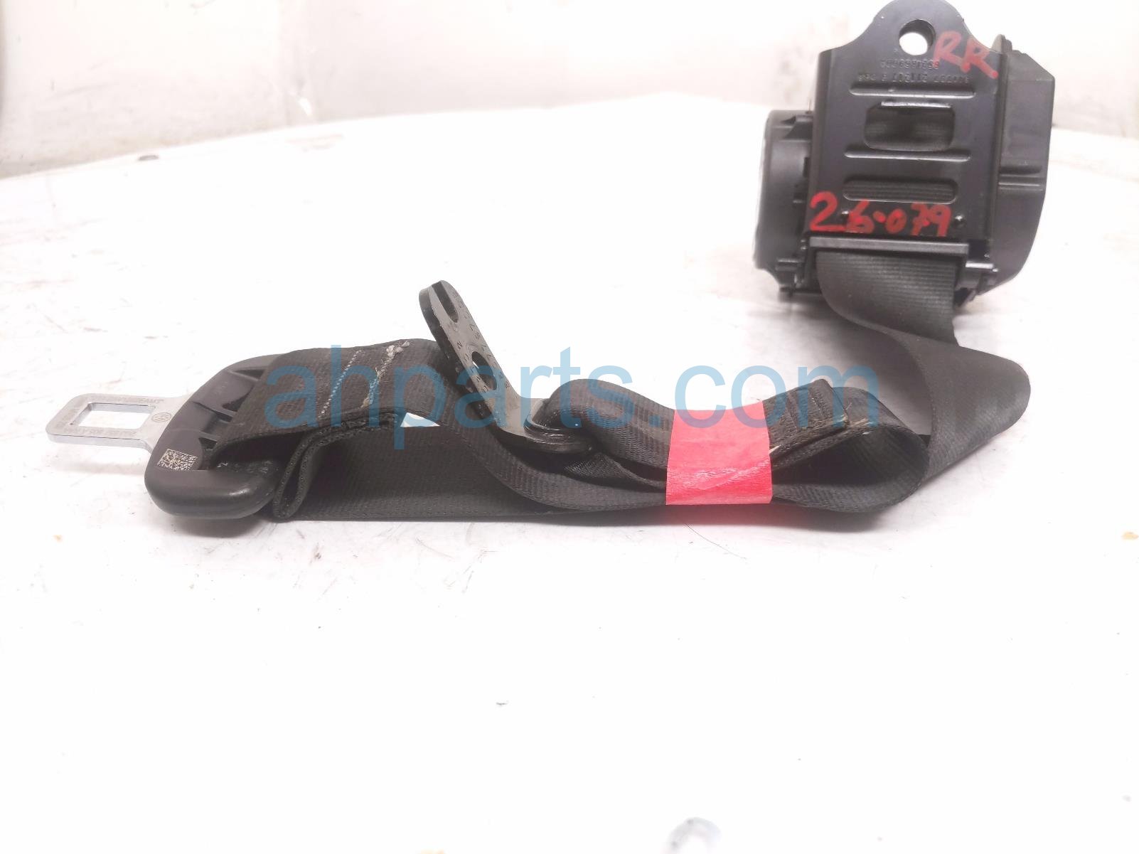 Volkswagen REAR RH SEAT BELT RETRACTOR - BLACK