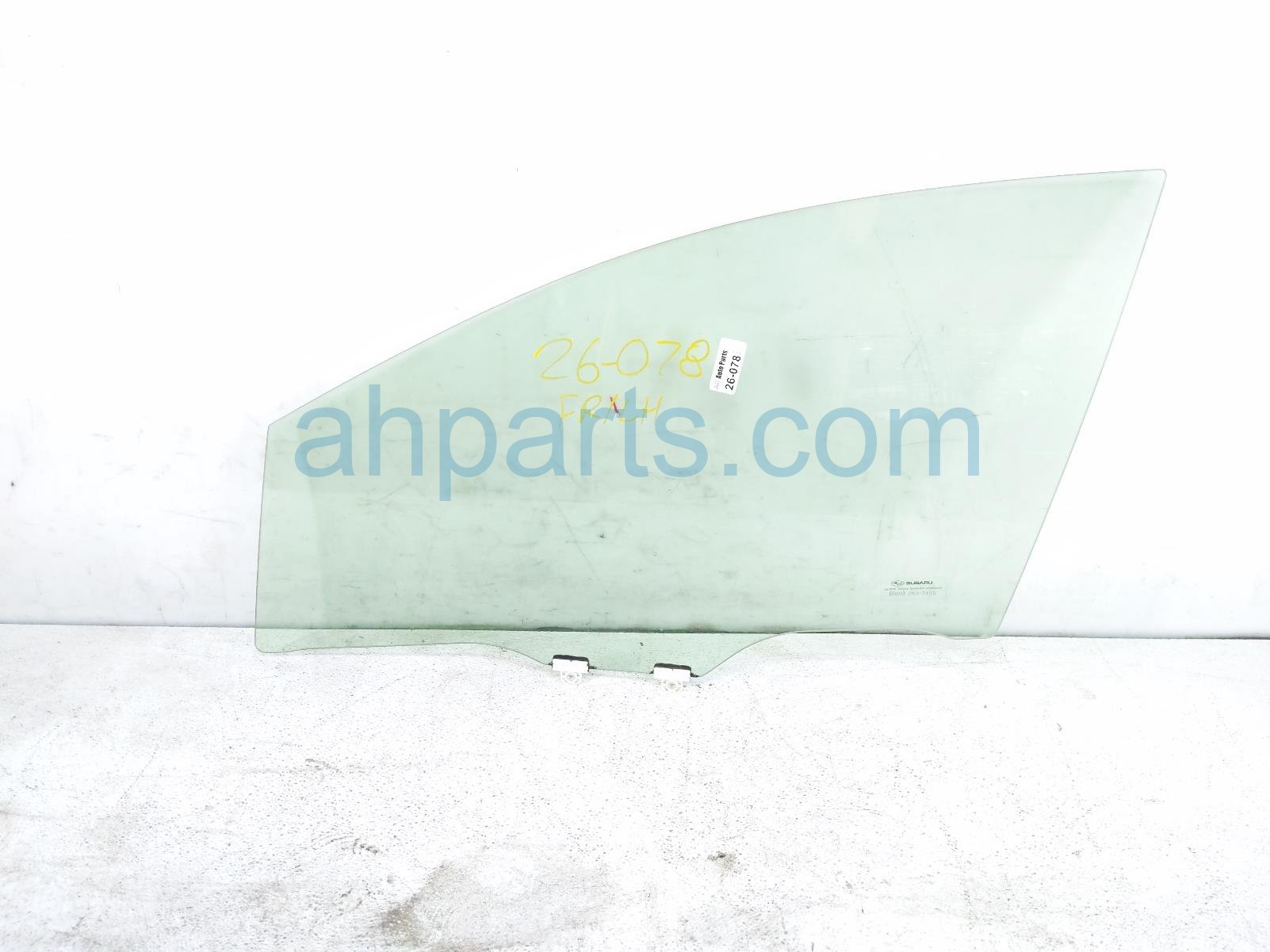 Subaru FR/LH DOOR GLASS WINDOW