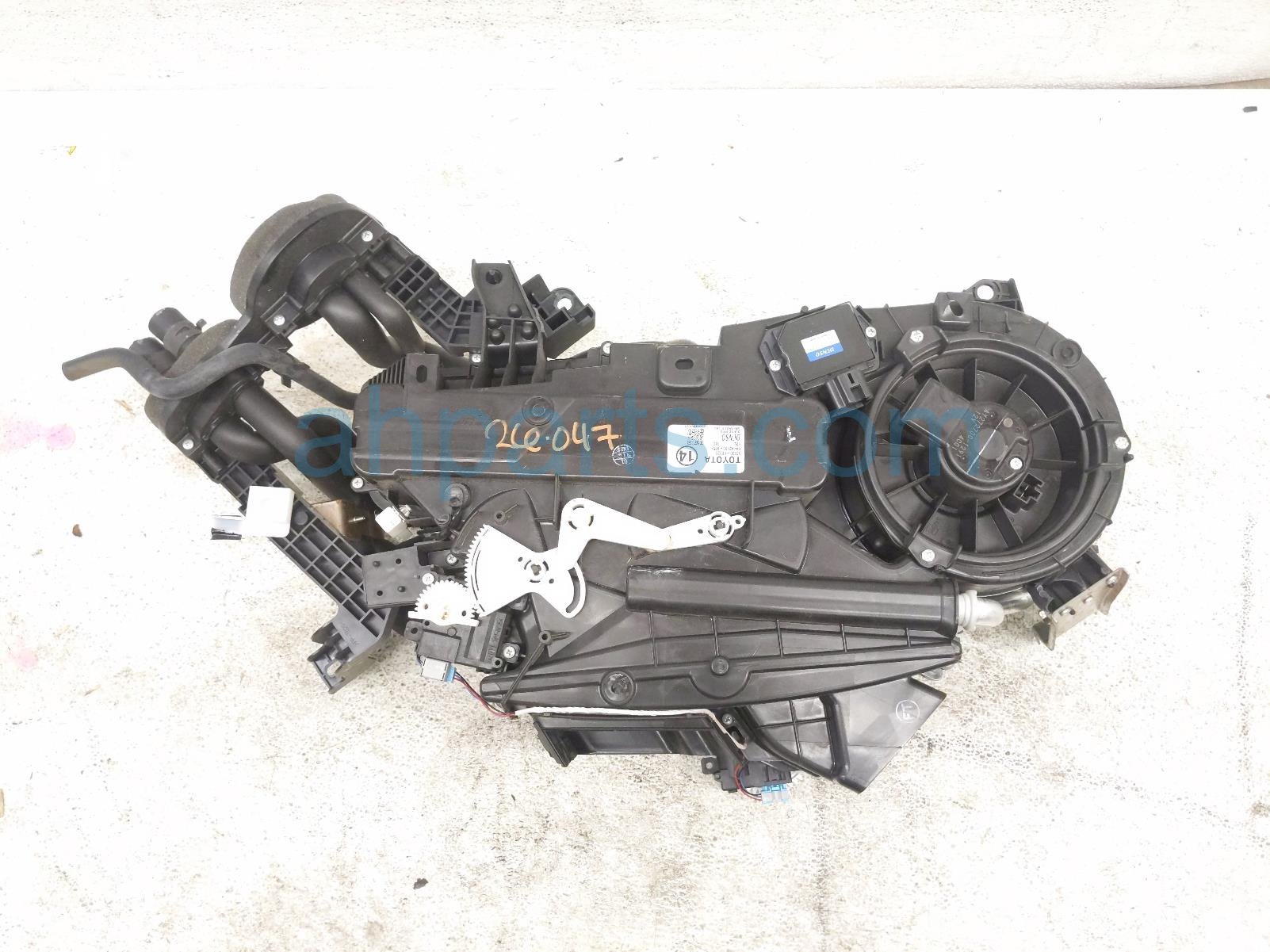 Toyota REAR A/C BLOWER MOTOR ASSY