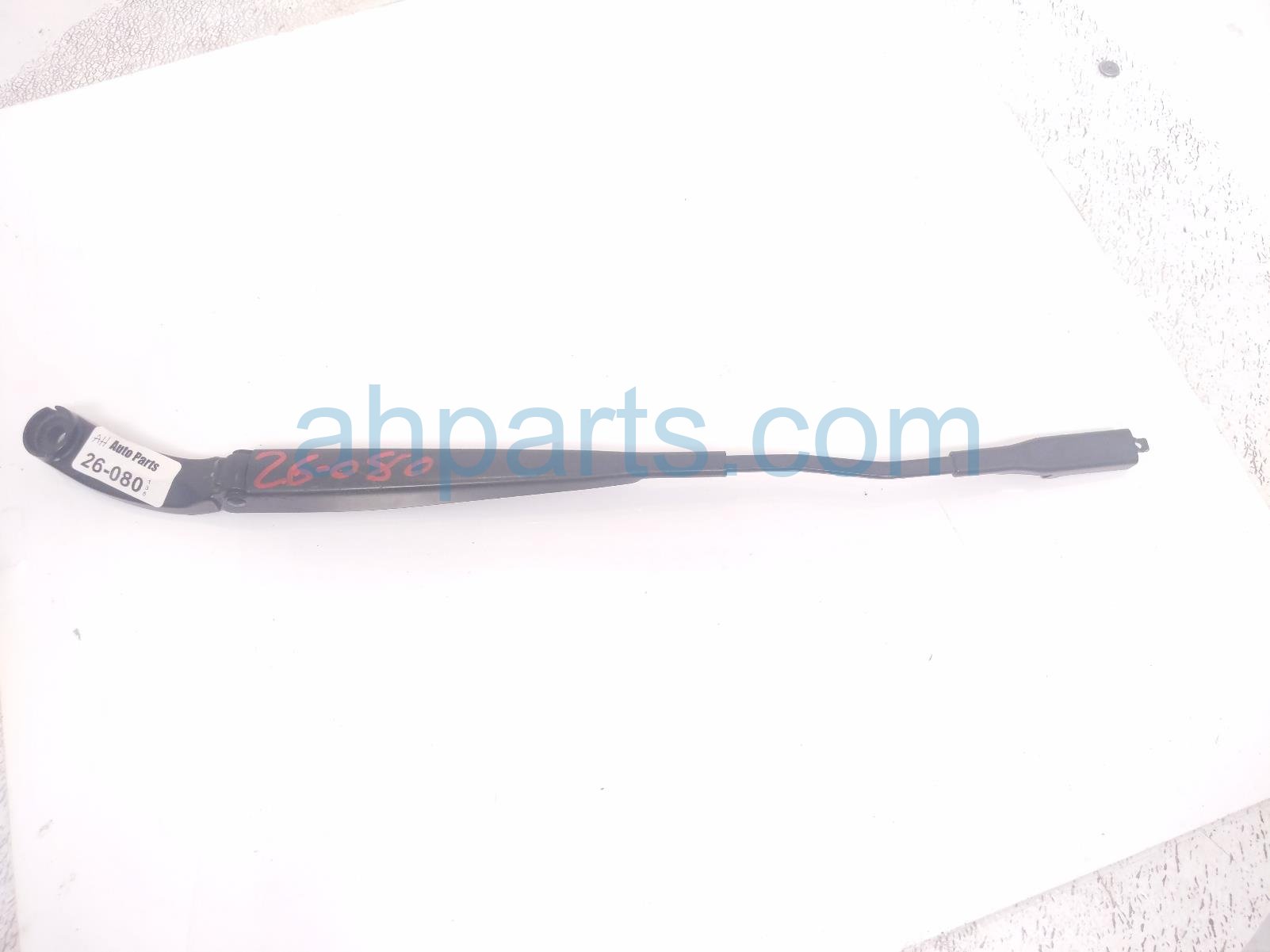 Ford LH WINDSHIELD WIPER ARM