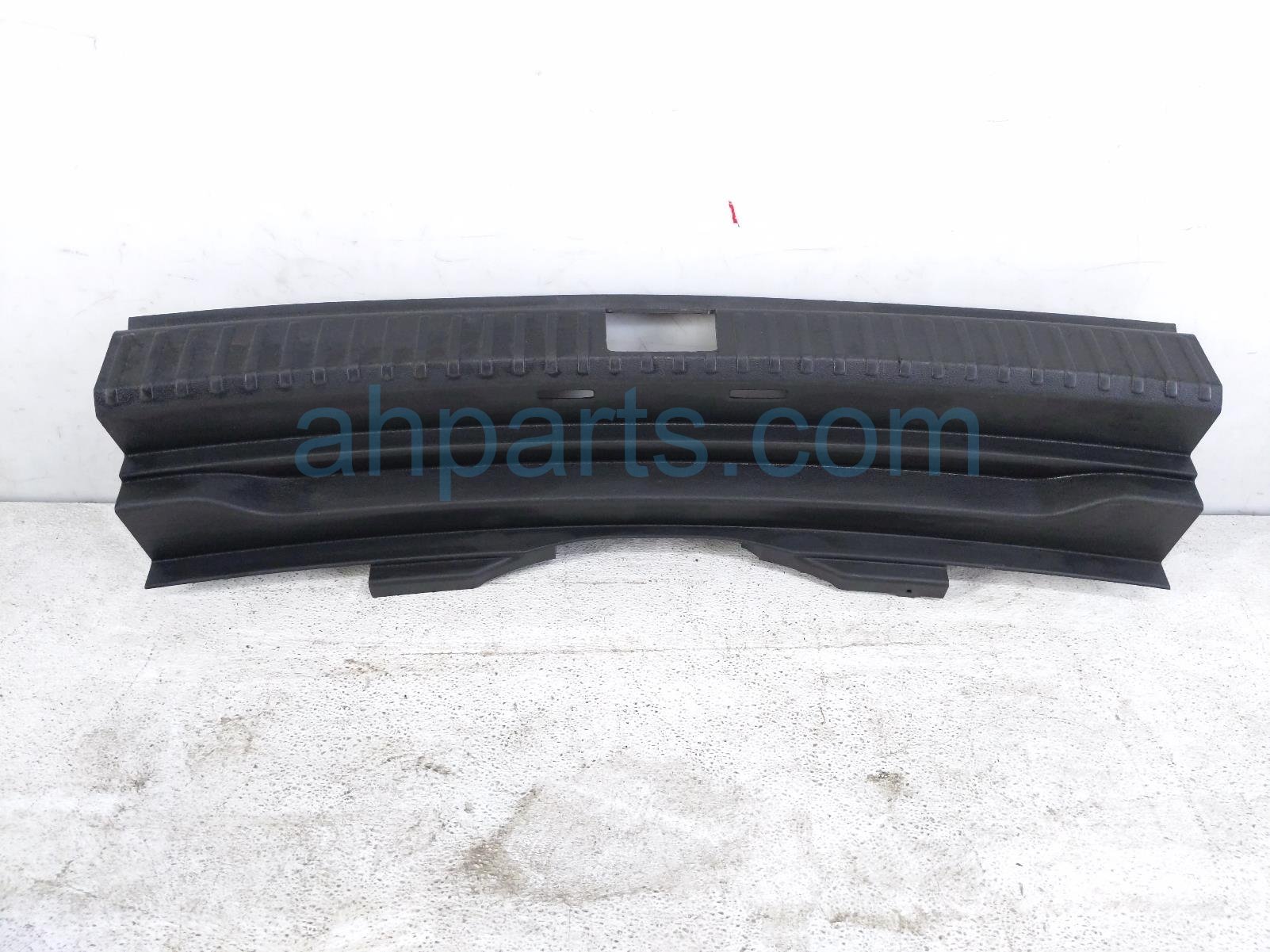 Volkswagen REAR CARGO SCUFF SILL TRIM - BLK