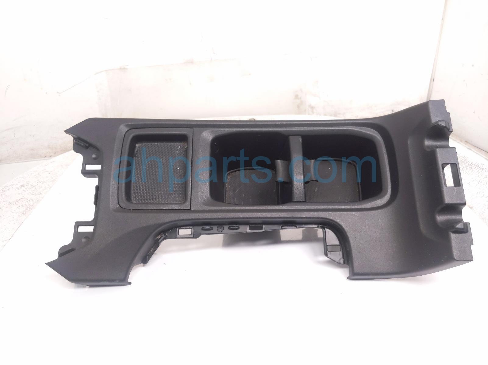 CONSOLE CUP HOLDER TRIM -BLK