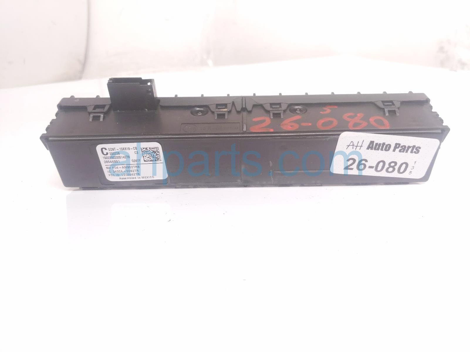 TIRE PRESSURE MONITOR RECEIVER