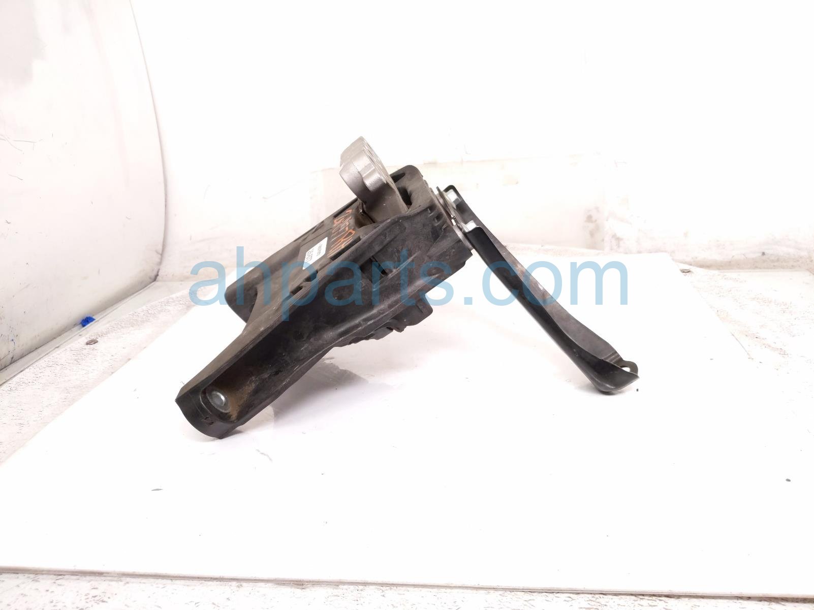 2024 Honda Accord Engine/motor Passenger Side Engine Mount 2.0l Hyb 50820 30B A52 Replacement 2024 Honda Accord Engine/motor Passenger Side Engine Mount 2.0l Hyb 50820 30B A52 Replacement thumbnail