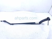 Nissan RH WINDSHIELD WIPER ARM - SV Nissan RH WINDSHIELD WIPER ARM - SV