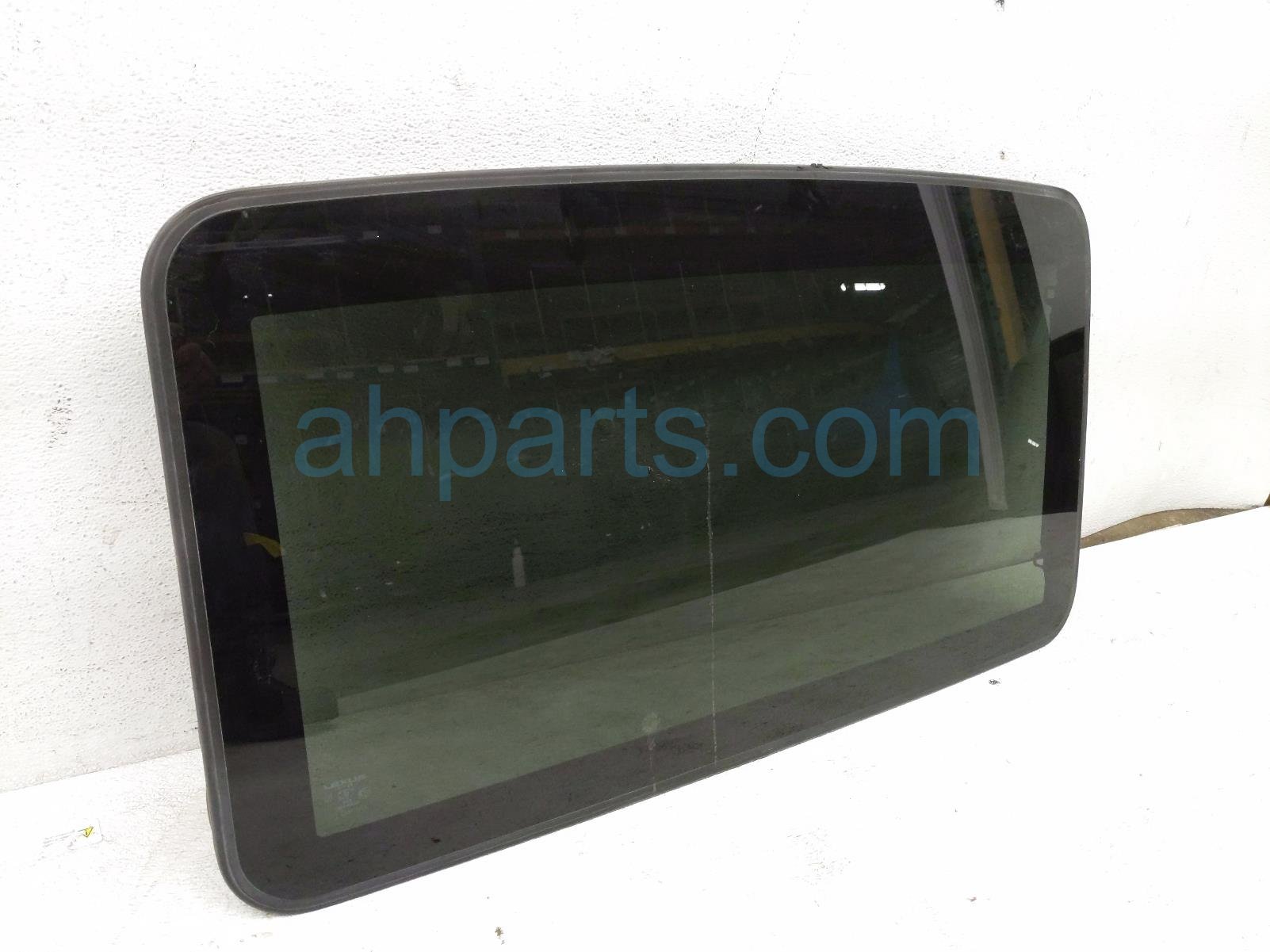 2001 Lexus Ls430 Sunroof / Sun Roof Glass Window 63201 50160 Replacement 2001 Lexus Ls430 Sunroof / Sun Roof Glass Window 63201 50160 Replacement thumbnail