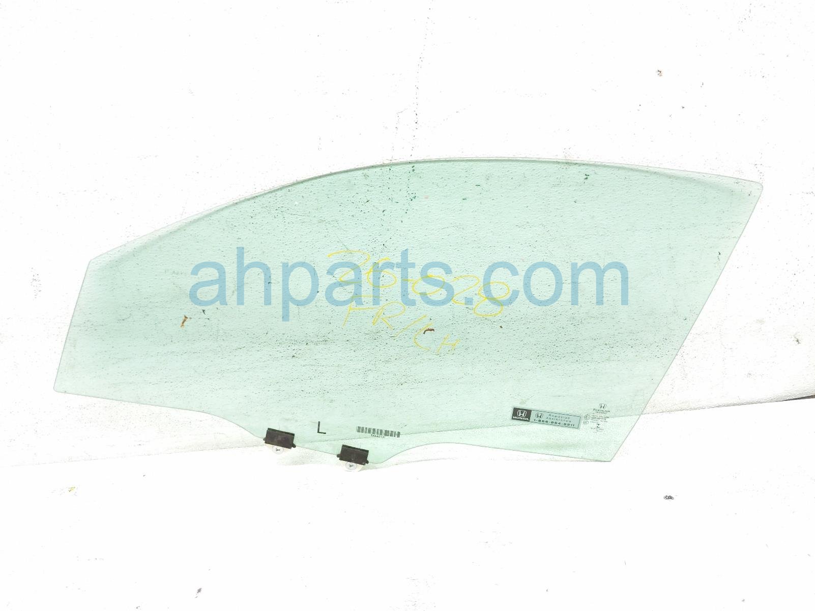 $125 Honda FR/LH DOOR GLASS WINDOW