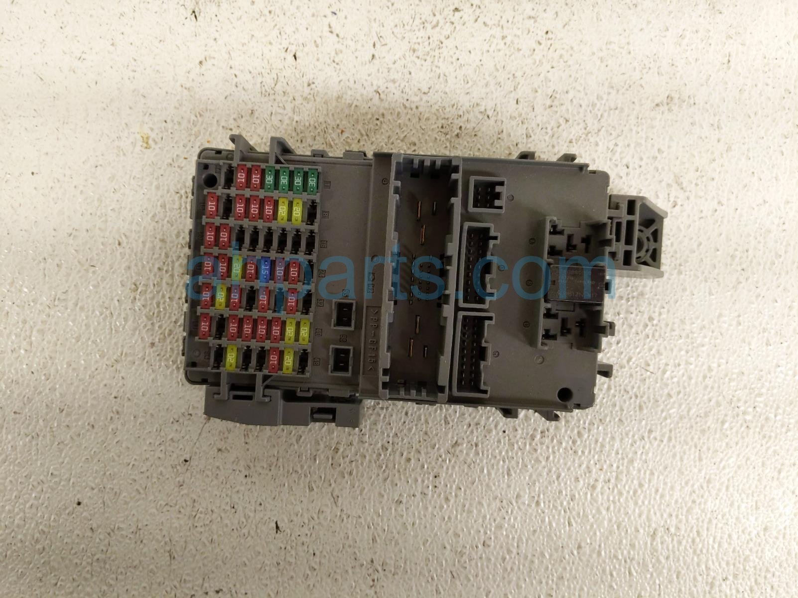 $85 Honda LH CABIN FUSE BOX - EX-L 3.5L $85 Honda LH CABIN FUSE BOX - EX-L 3.5L