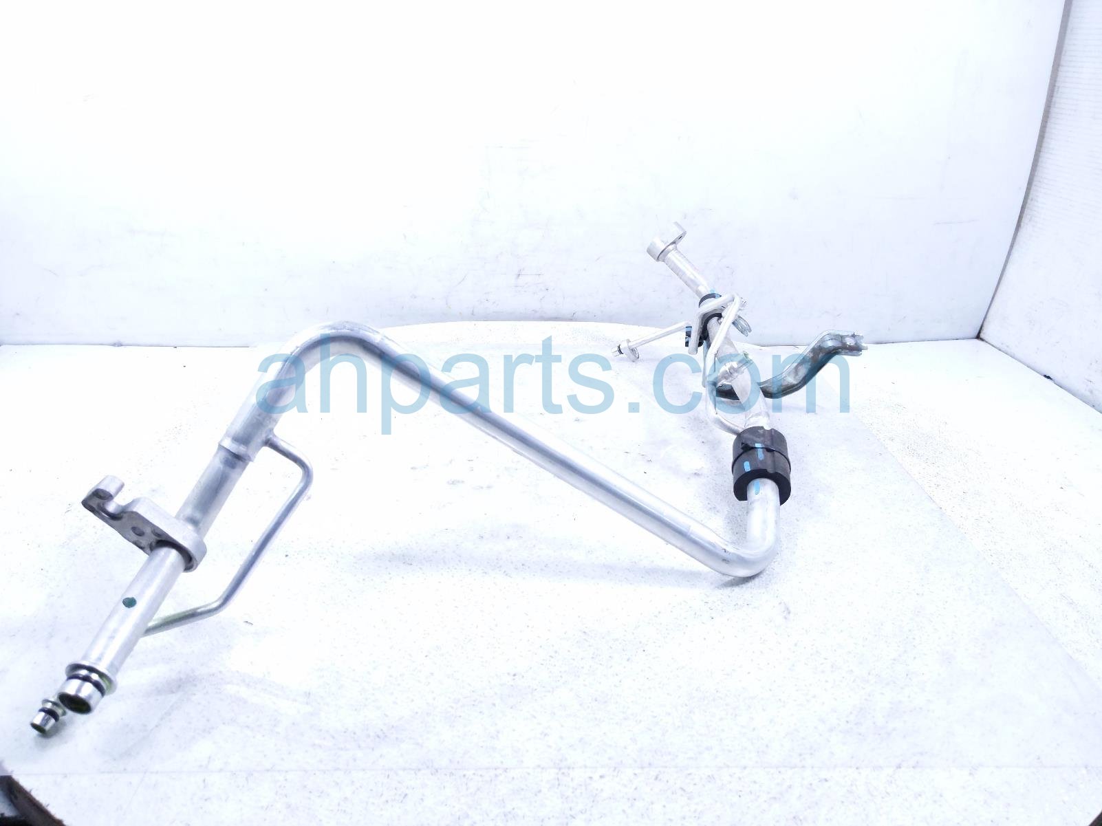 2023 Nissan Rogue Ac Hose Line A/c Heat Exchanger Pipe 1.5l Fwd 92446 6RC0C Replacement 2023 Nissan Rogue Ac Hose Line A/c Heat Exchanger Pipe 1.5l Fwd 92446 6RC0C Replacement thumbnail