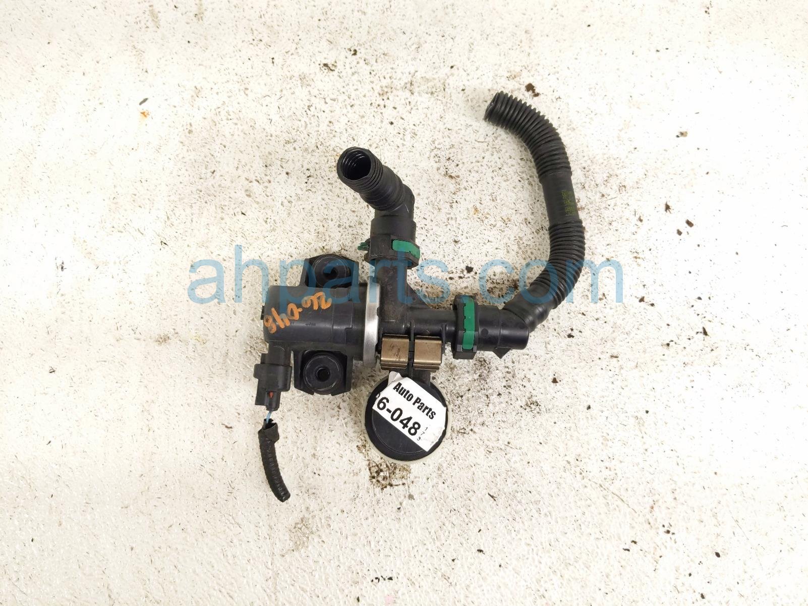 Lexus VAPOR CANISTER PURGE VALVE - 2.5L