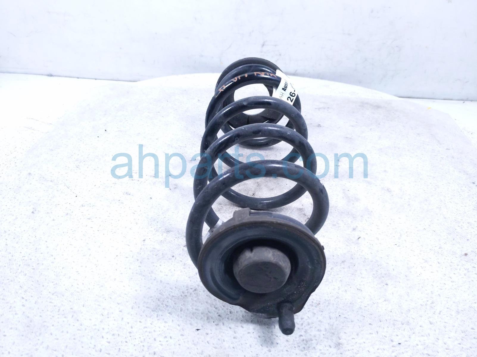 2024 Honda Accord Strut / / Shock Absorber Rear Passenger Coil Spring 52441 30A A61 Replacement 2024 Honda Accord Strut / / Shock Absorber Rear Passenger Coil Spring 52441 30A A61 Replacement thumbnail