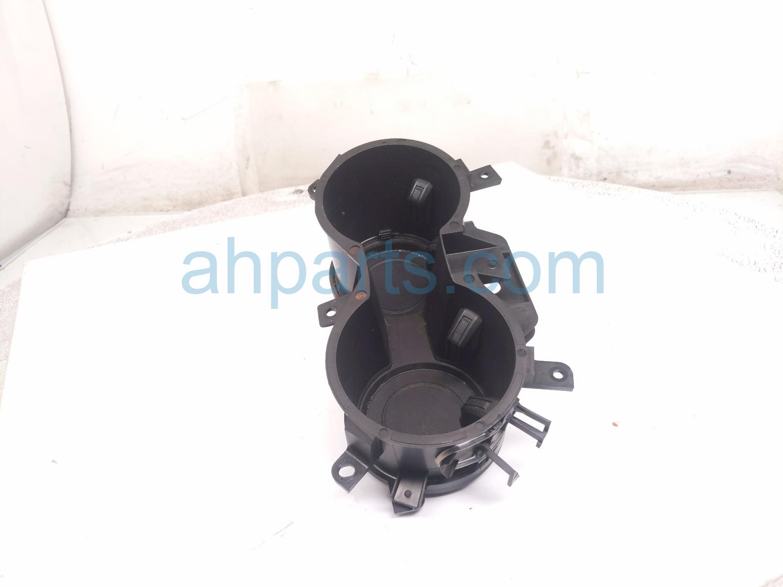 Ford CENTER CONSOLE DUAL CUP HLD -BLK