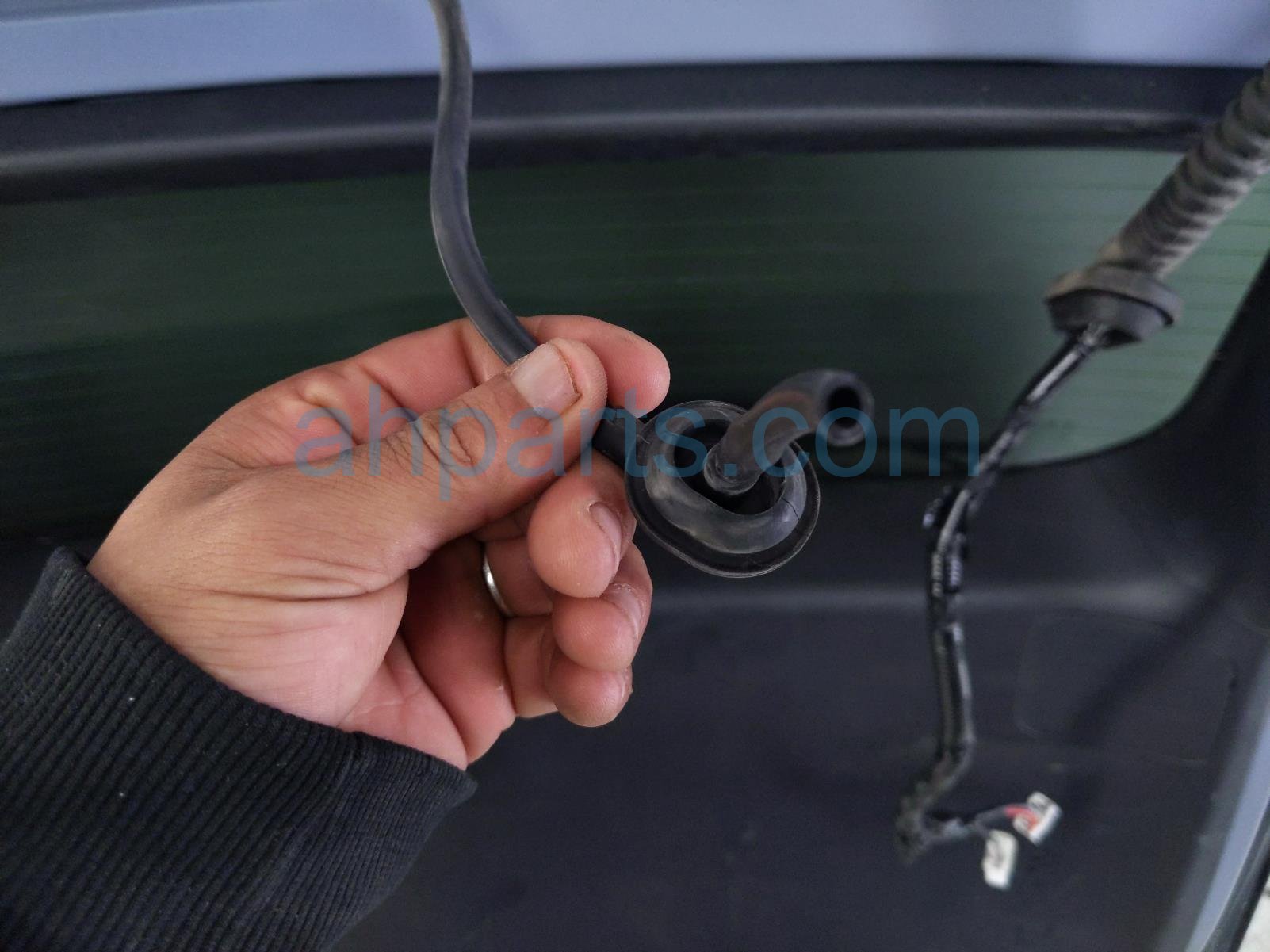 2022 Honda CR V Deck Trunk Lid Lift Gate / Tail Gate Grey *dented 68100 TLA A50ZZ Replacement 2022 Honda CR V Deck Trunk Lid Lift Gate / Tail Gate Grey *dented 68100 TLA A50ZZ Replacement thumbnail