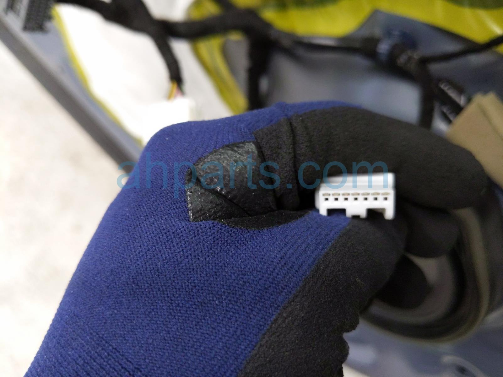 2022 Honda CR V Front Driver Door Grey No Mirror/trim 32751 TPG A10 Replacement 2022 Honda CR V Front Driver Door Grey No Mirror/trim 32751 TPG A10 Replacement thumbnail