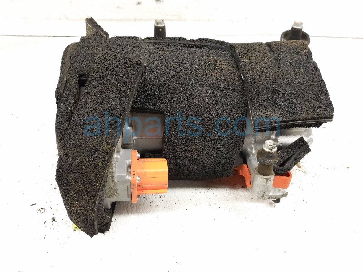 2021 Tesla Model Y Air + Clutch Ac Pump / Compressor 1501256 00 J Replacement 2021 Tesla Model Y Air + Clutch Ac Pump / Compressor 1501256 00 J Replacement thumbnail