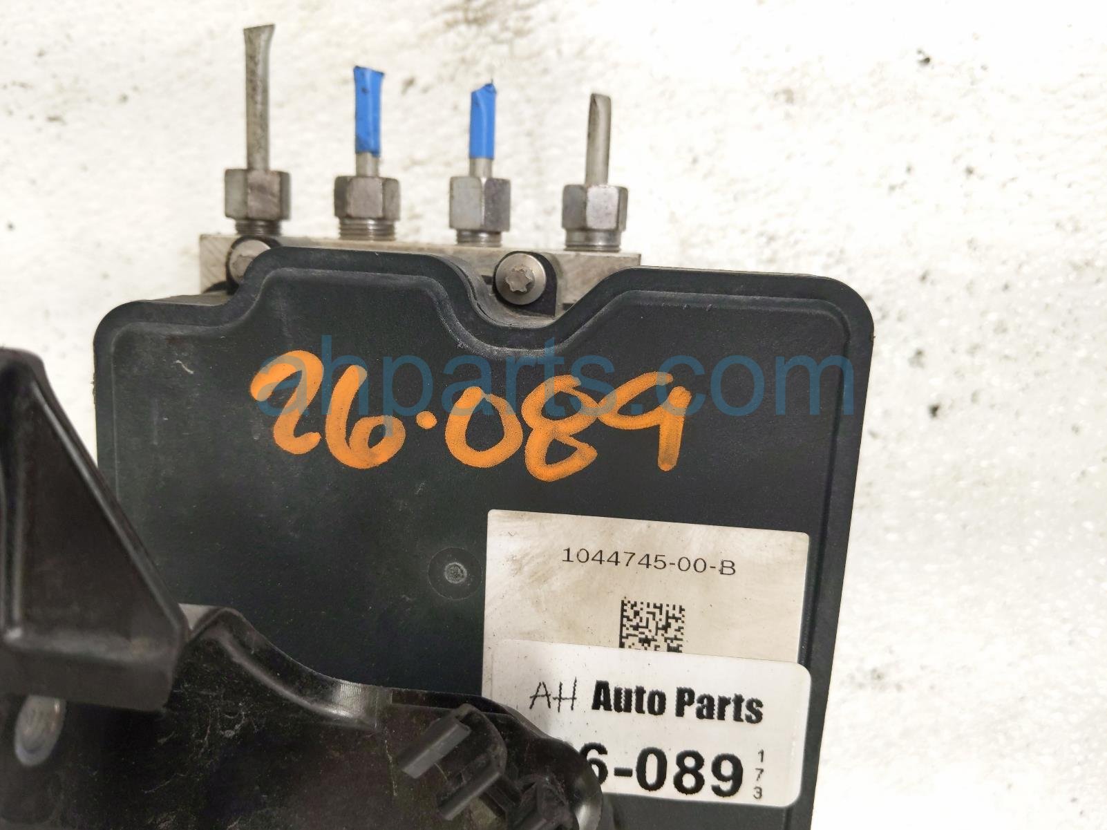 2021 Tesla Model Y (anti Lock Brake) Abs/vsa Pump Modulator 1044745 00 B Replacement 2021 Tesla Model Y (anti Lock Brake) Abs/vsa Pump Modulator 1044745 00 B Replacement thumbnail