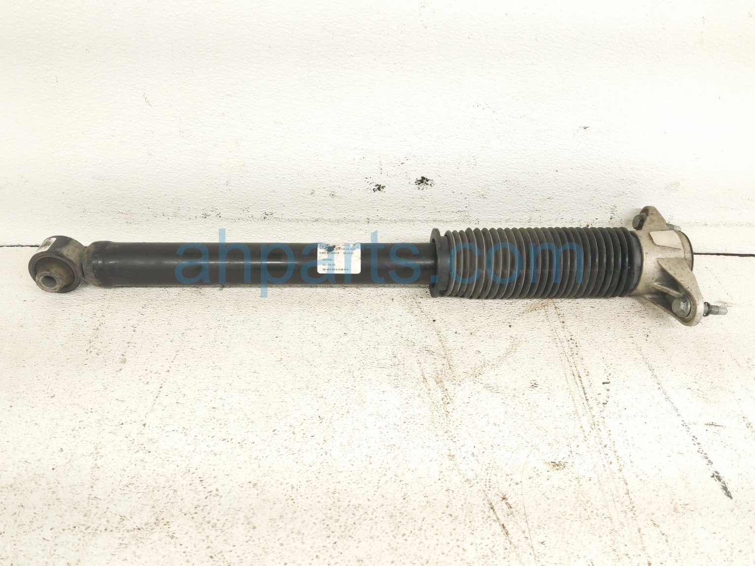 2021 Tesla Model Y Strut / Spring / Rear Passenger Shock Absorber 1188463 00 D Replacement 2021 Tesla Model Y Strut / Spring / Rear Passenger Shock Absorber 1188463 00 D Replacement thumbnail