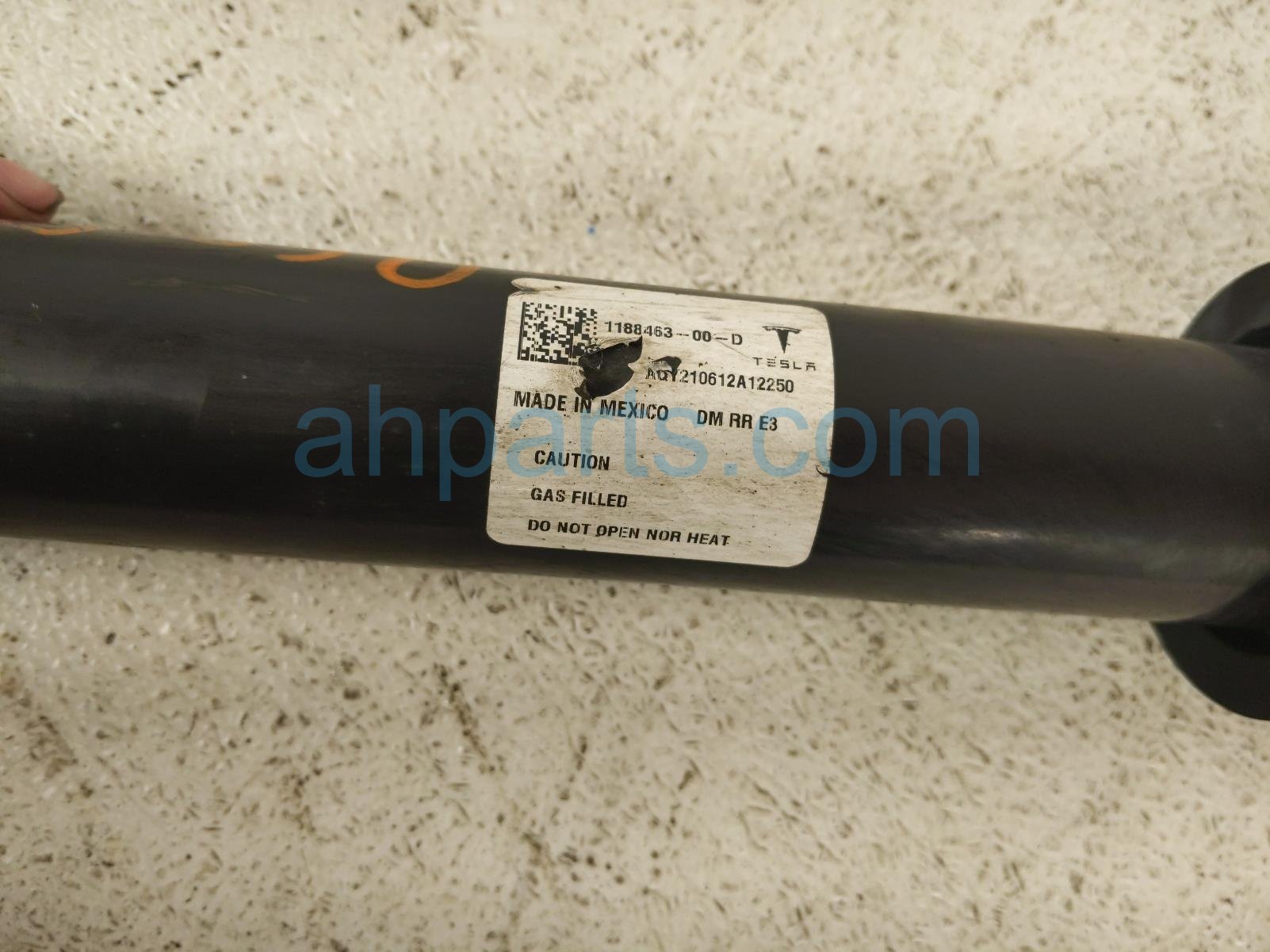 2021 Tesla Model Y Strut / Spring / Rear Passenger Shock Absorber 1188463 00 D Replacement 2021 Tesla Model Y Strut / Spring / Rear Passenger Shock Absorber 1188463 00 D Replacement thumbnail
