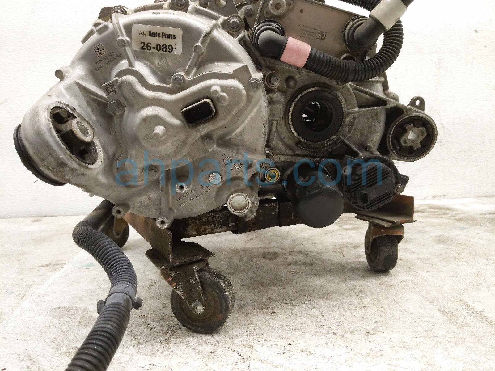 2021 Tesla Model Y Engine / Front Electric Motor = 121k Mi 1085693 20 F Replacement 2021 Tesla Model Y Engine / Front Electric Motor = 121k Mi 1085693 20 F Replacement thumbnail