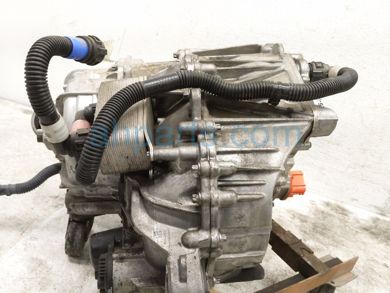 2021 Tesla Model Y Engine / Front Electric Motor = 121k Mi 1085693 20 F Replacement 2021 Tesla Model Y Engine / Front Electric Motor = 121k Mi 1085693 20 F Replacement thumbnail