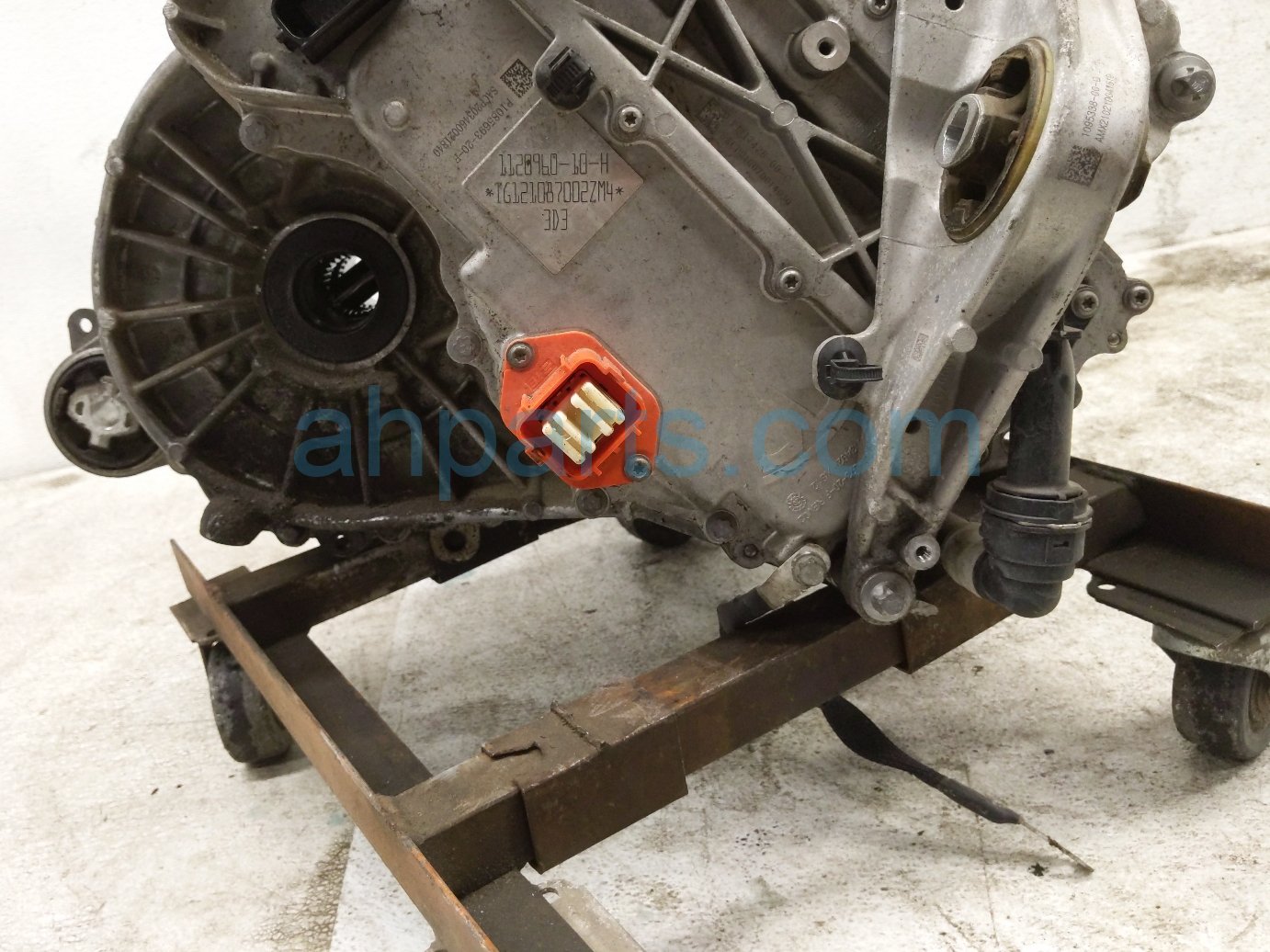 2021 Tesla Model Y Engine / Front Electric Motor = 121k Mi 1085693 20 F Replacement 2021 Tesla Model Y Engine / Front Electric Motor = 121k Mi 1085693 20 F Replacement thumbnail