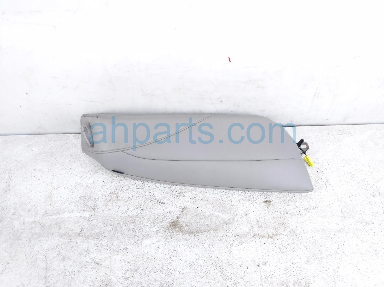 Toyota RR/RH SEAT BOLSTER CUSHION - GREY