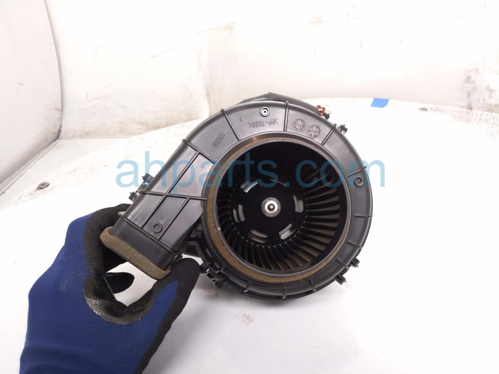 Lexus REAR BLOWER MOTOR ASSY - HYBRID
