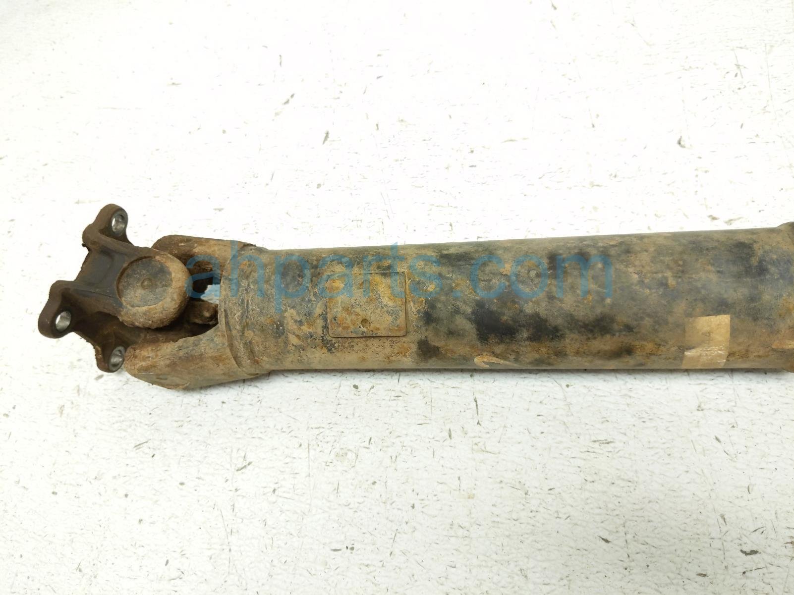 2004 Toyota Tacoma Front Propeller Shaft 2.7l At 4x4 37140 35170 Replacement 2004 Toyota Tacoma Front Propeller Shaft 2.7l At 4x4 37140 35170 Replacement thumbnail