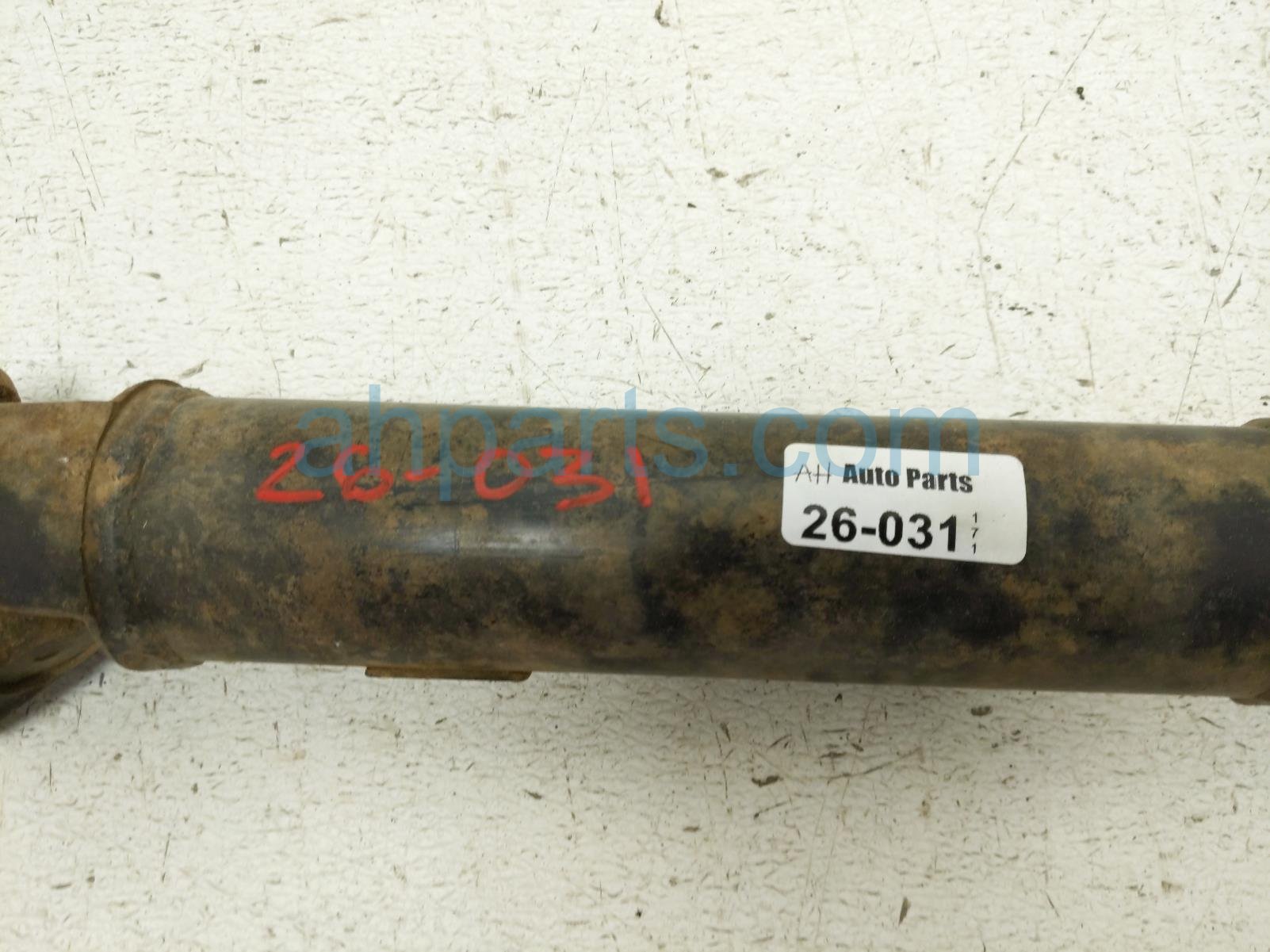 2004 Toyota Tacoma Front Propeller Shaft 2.7l At 4x4 37140 35170 Replacement 2004 Toyota Tacoma Front Propeller Shaft 2.7l At 4x4 37140 35170 Replacement thumbnail