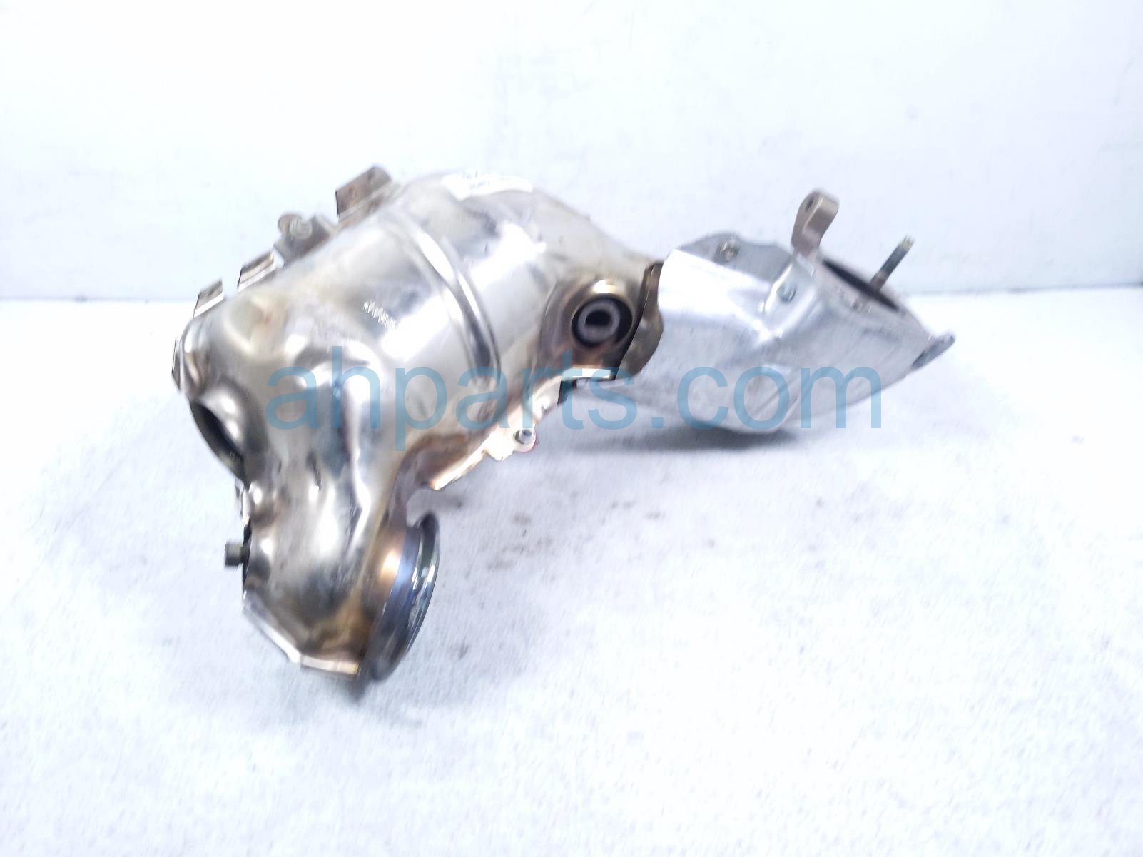 2023 Nissan Rogue Manifold Front Exhaust Converter 200A0 6RR0B Replacement 2023 Nissan Rogue Manifold Front Exhaust Converter 200A0 6RR0B Replacement thumbnail