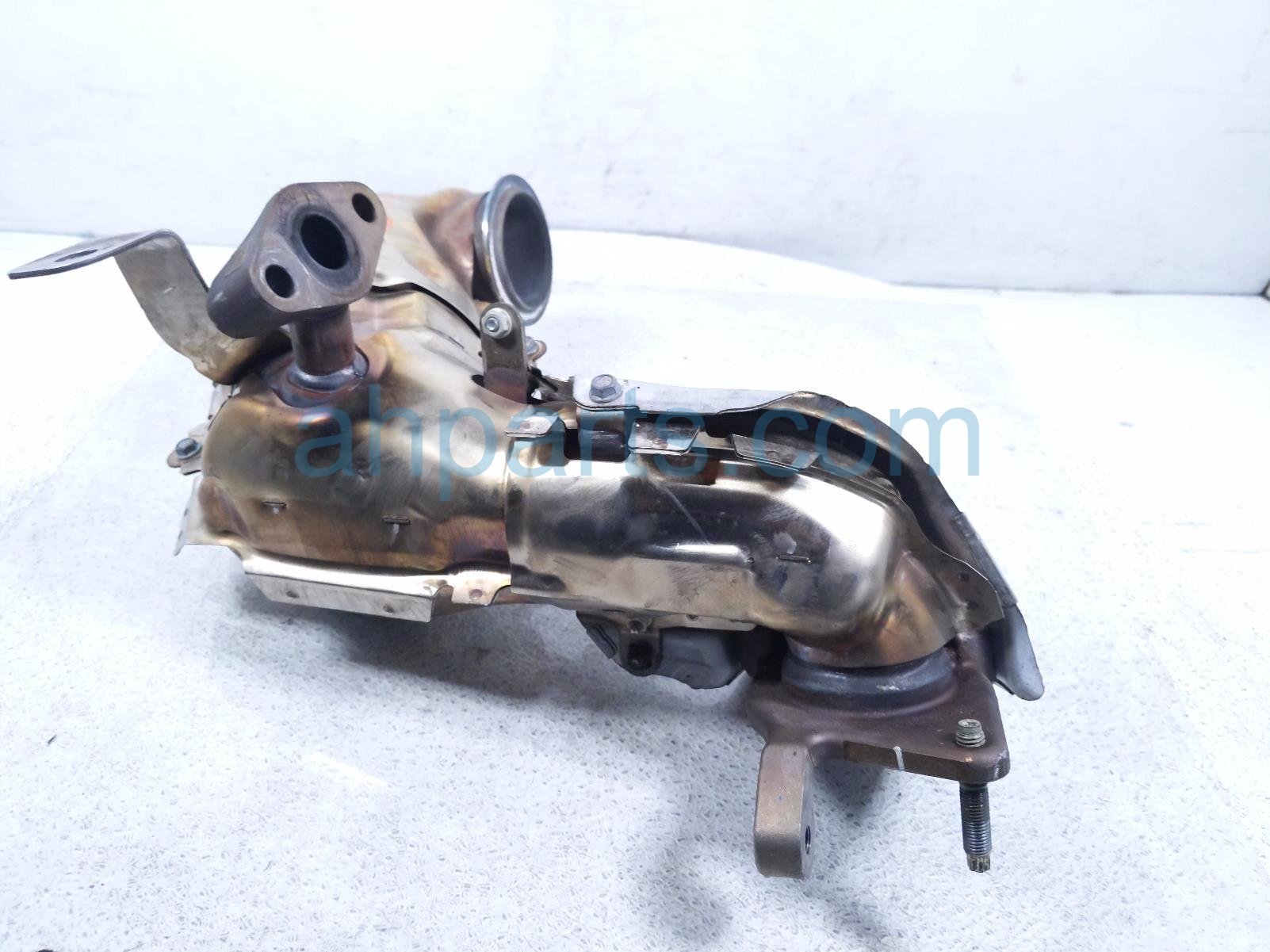 2023 Nissan Rogue Manifold Front Exhaust Converter 200A0 6RR0B Replacement 2023 Nissan Rogue Manifold Front Exhaust Converter 200A0 6RR0B Replacement thumbnail