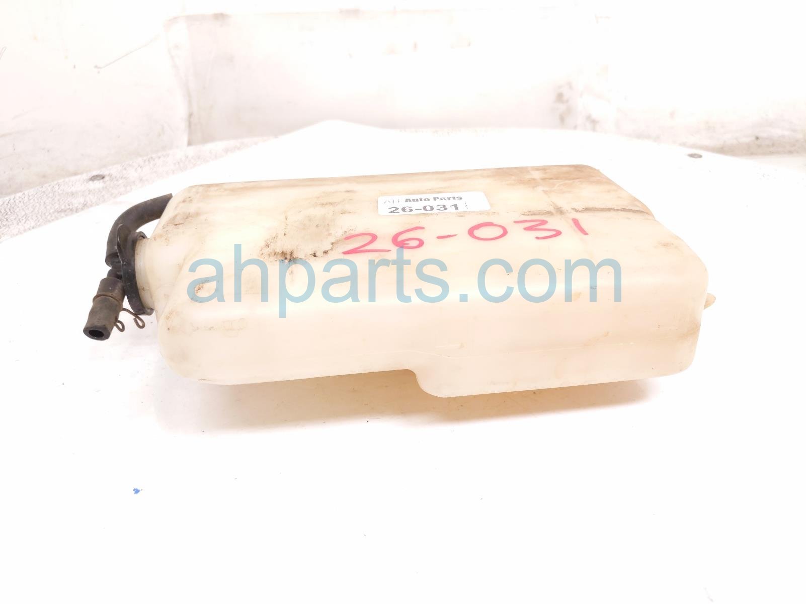 2004 Toyota Tacoma Coolant Overflow Reservoir Tank 16470 0C011 Replacement 2004 Toyota Tacoma Coolant Overflow Reservoir Tank 16470 0C011 Replacement