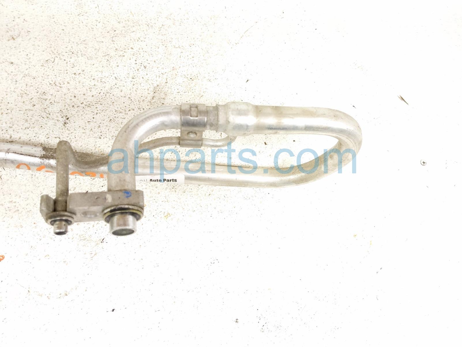 2015 Chrysler 300 Hose / Pipe / Ac Suction & Liquid Line 68158886AB Replacement 2015 Chrysler 300 Hose / Pipe / Ac Suction & Liquid Line 68158886AB Replacement thumbnail